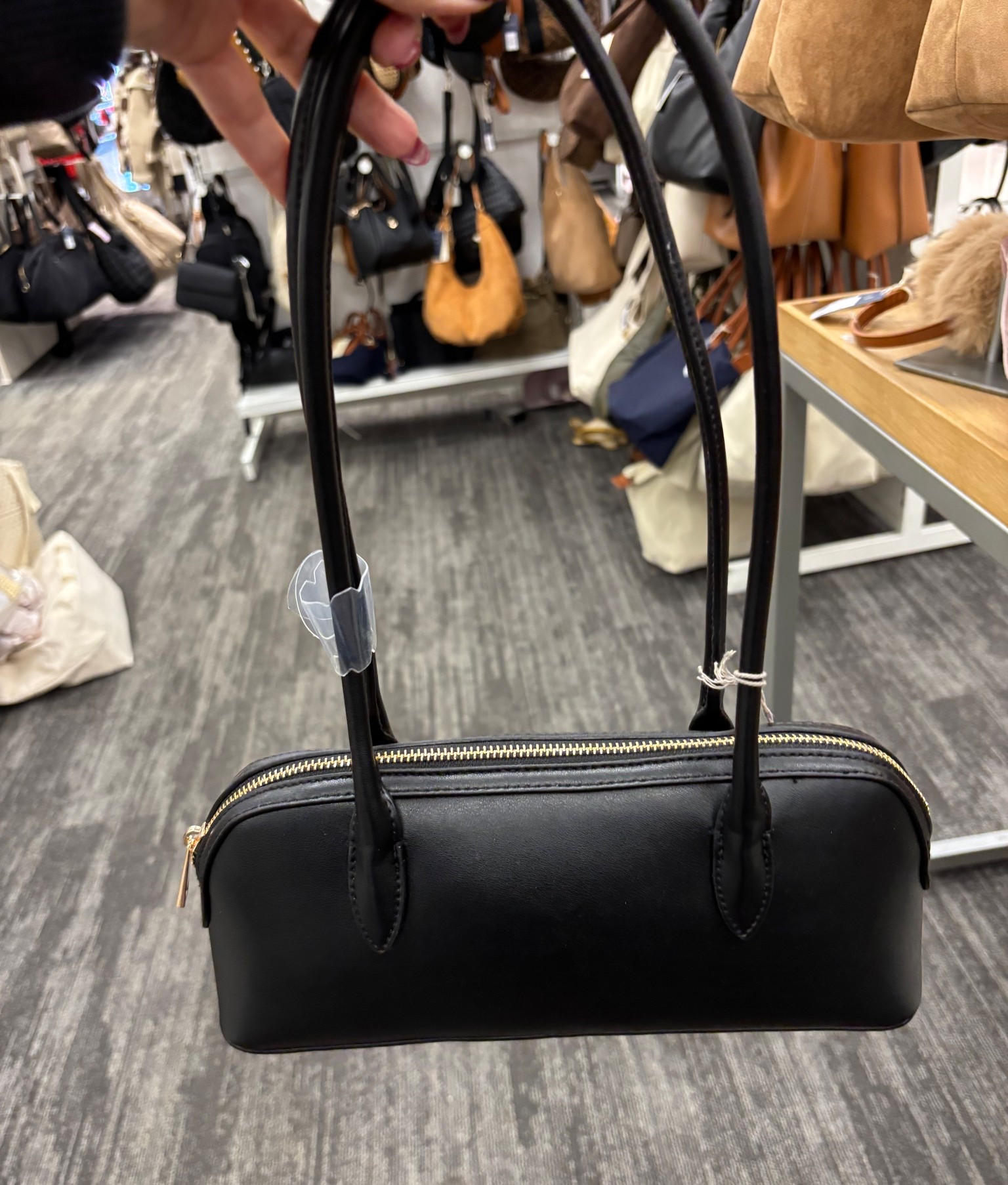 Long handle satchel handbag 


#LTKFindsUnder50 #LTKGiftGuide #LTKWorkwear