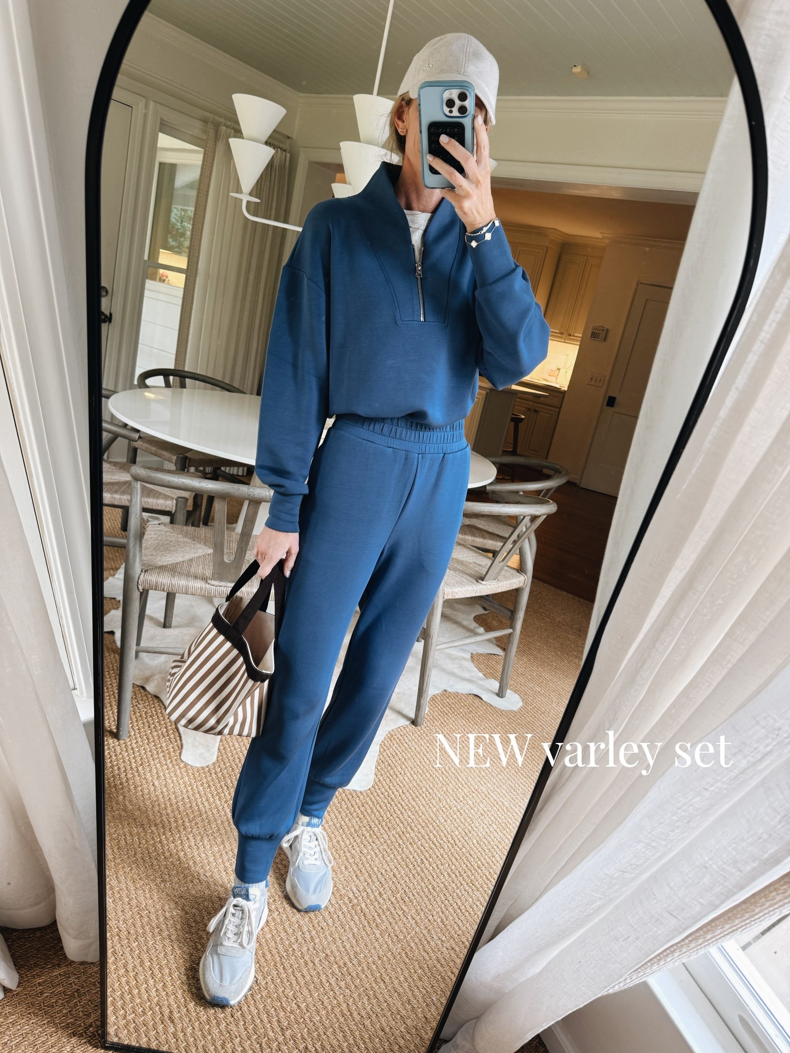 Size small! Perfect lighter navy blue 