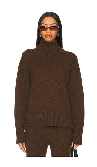 Guest In Residence Cozy Cashmere Turtleneck Sweater in Brown. | Revolve Clothing (Global)