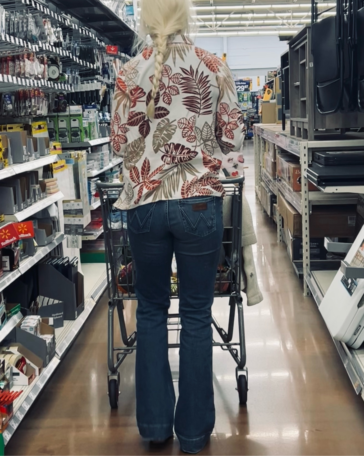 Wranglers and Walmart hauls: the holy grail of my lifestyle essentials.

🧡

#LTKSaleAlert #LTKFindsUnder100 #LTKSeasonal