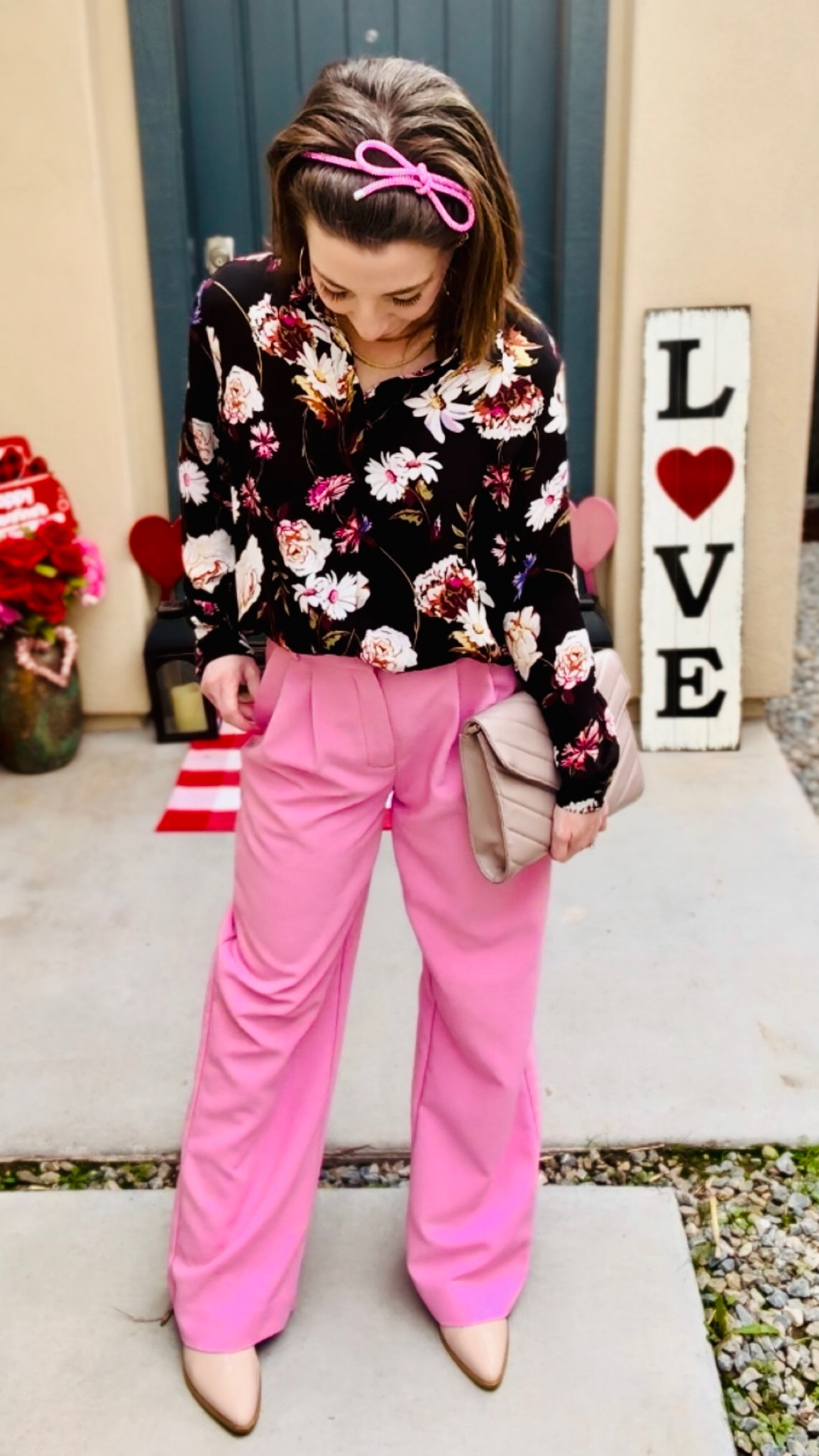 everyday style
✨
fashion finds
✨
pink pants, pink headband bow 
✨Valentine’s Day outfit

#LTKfindsunder100 #LTKstyletip #LTKSeasonal