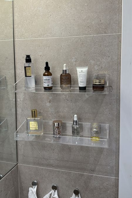 Rental friendly bathroom shelves! 🤍

#LTKbeauty