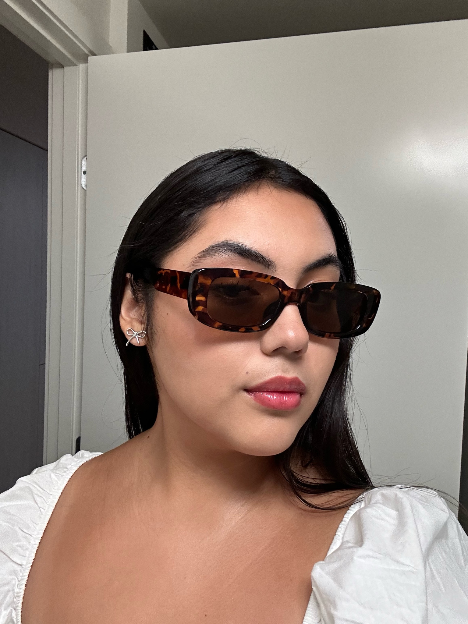 Sunnies 🕶️
Love love these Amazon sunglasses, came in a pack of 2! 
- also look at my bow earrings been loving all things coquette 🎀
| sunglasses | bow earrings | chic | 


#LTKStyleTip #LTKSaleAlert #LTKFindsUnder50
