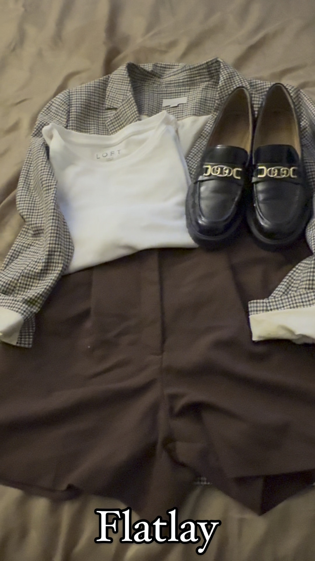 The outfit laid out 🆚 the outfit with me in it - who wore it better??? 😜 (Spoiler: it’s me 💁‍♀️)

#flatlaystyle #thanksgivingoutfits #friendsgiving #outfitideas #holidayoutfit #holidayoutfitideas #midsize #midsizefashion 

#LTKMidsize #LTKHoliday #LTKWorkwear