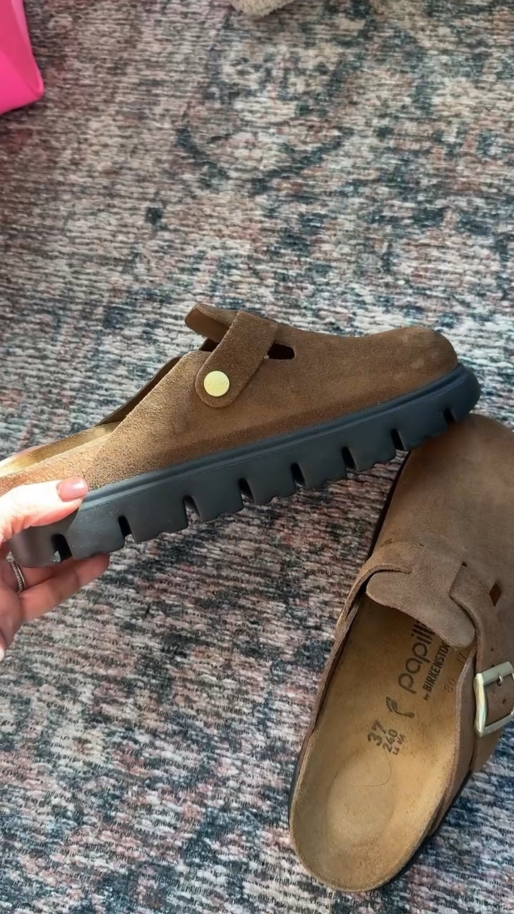 If you haven’t gotten a pair of Birkenstocks yet or want another pair I would highly recommend these! Love the platform, gold buckle detail and perfect to mix black or brown! 

#LTKShoeCrush #LTKStyleTip