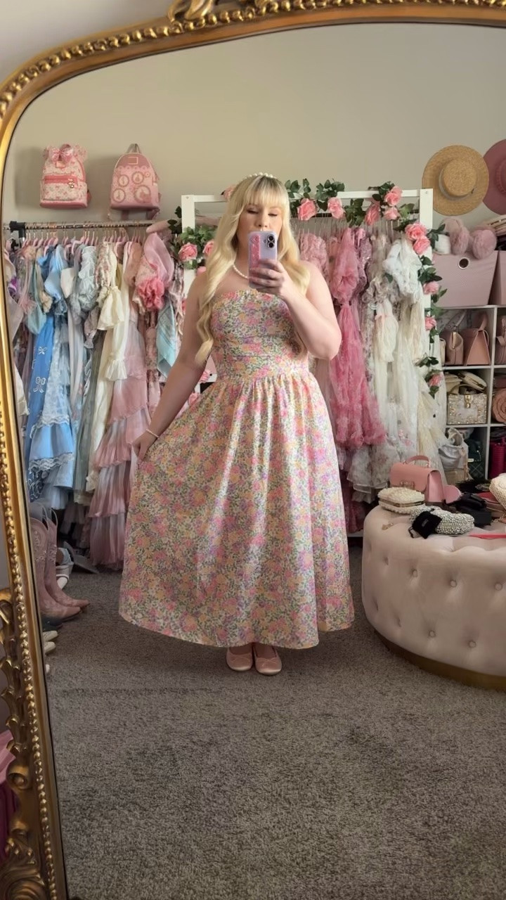 Strapless floral dress and pink ballet flats

#LTKgrwm #LTKootd #LTKPetite