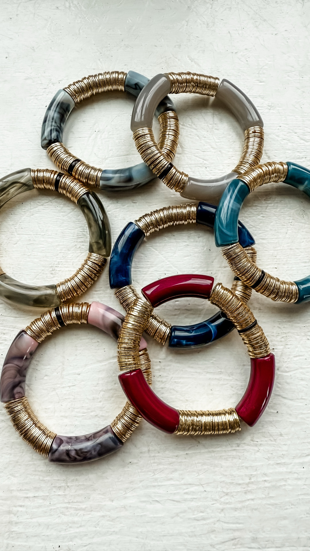 Code ZO40 on all Zo bracelets. Code TREAT35 for everything else sitewide. Bracelets, small plaid shirt.

#LTKFindsUnder100 #LTKFindsUnder50 #LTKSaleAlert