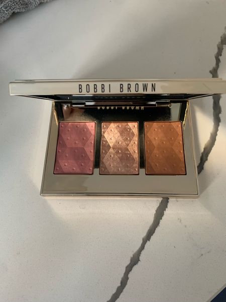 Beauty products. Sephora. Highlighter. Bronzer. Makeup Palette. Beauty Palette. Blush. Bobbi Brown. Beauty Routine. Gift guide for her UK.  Holiday party look. 

#LTKeurope #LTKbeauty #LTKfindsunder50