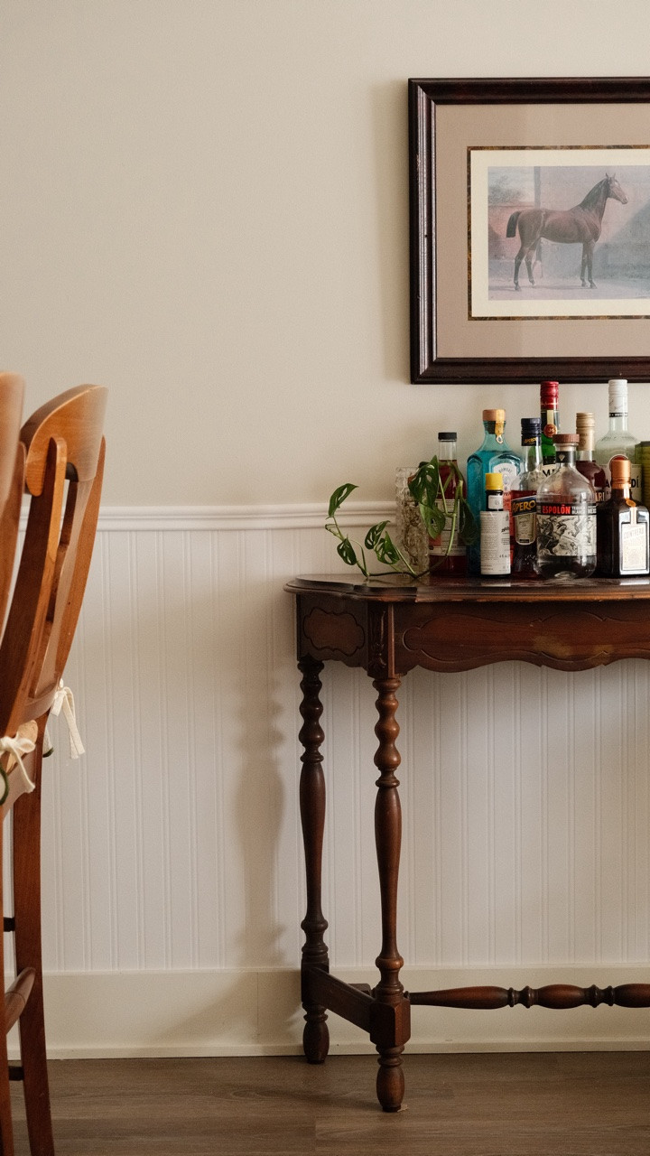 should I paint it or leave it white?

#cozyhomedecor #cottagecore #apartmentdecor 

.
.
.
.
.
.
I’m Josie Davis, a stylist and life long thrifter living in Philly. I share ways to curate a home and closet you love. Everything from adding character to a modern apartment with thrifted gems, to re-discovering your personal style in your 30s. Here to help you romanticize your life every day. 

Apartment therapy, wainscoting, diy apartment, apartment friendly, renter friendly, character, cozy home decor, cute apartment, rom com apartment
