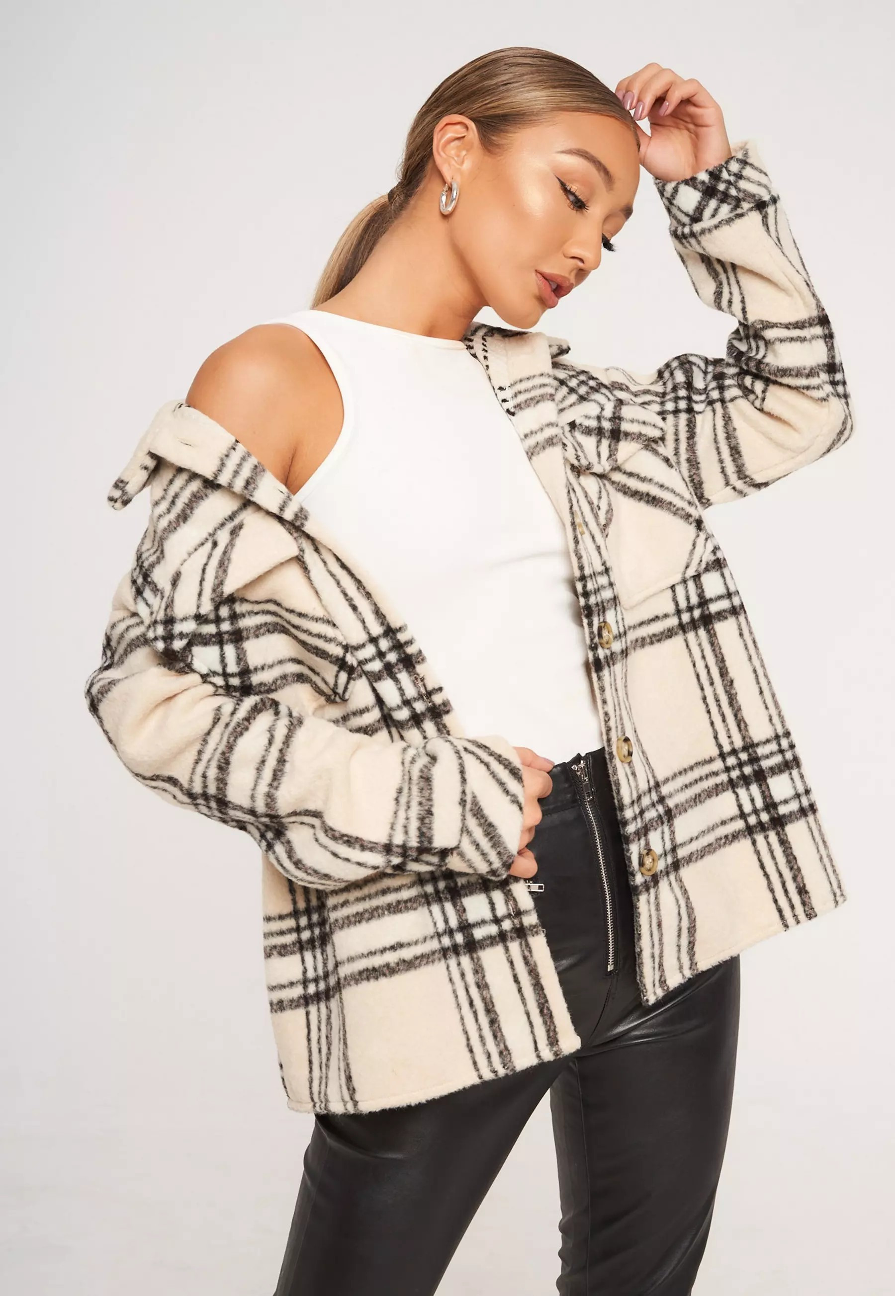 Missguided - Petite Ecru Plaid Oversized Brushed Shacket | Missguided (US & CA)