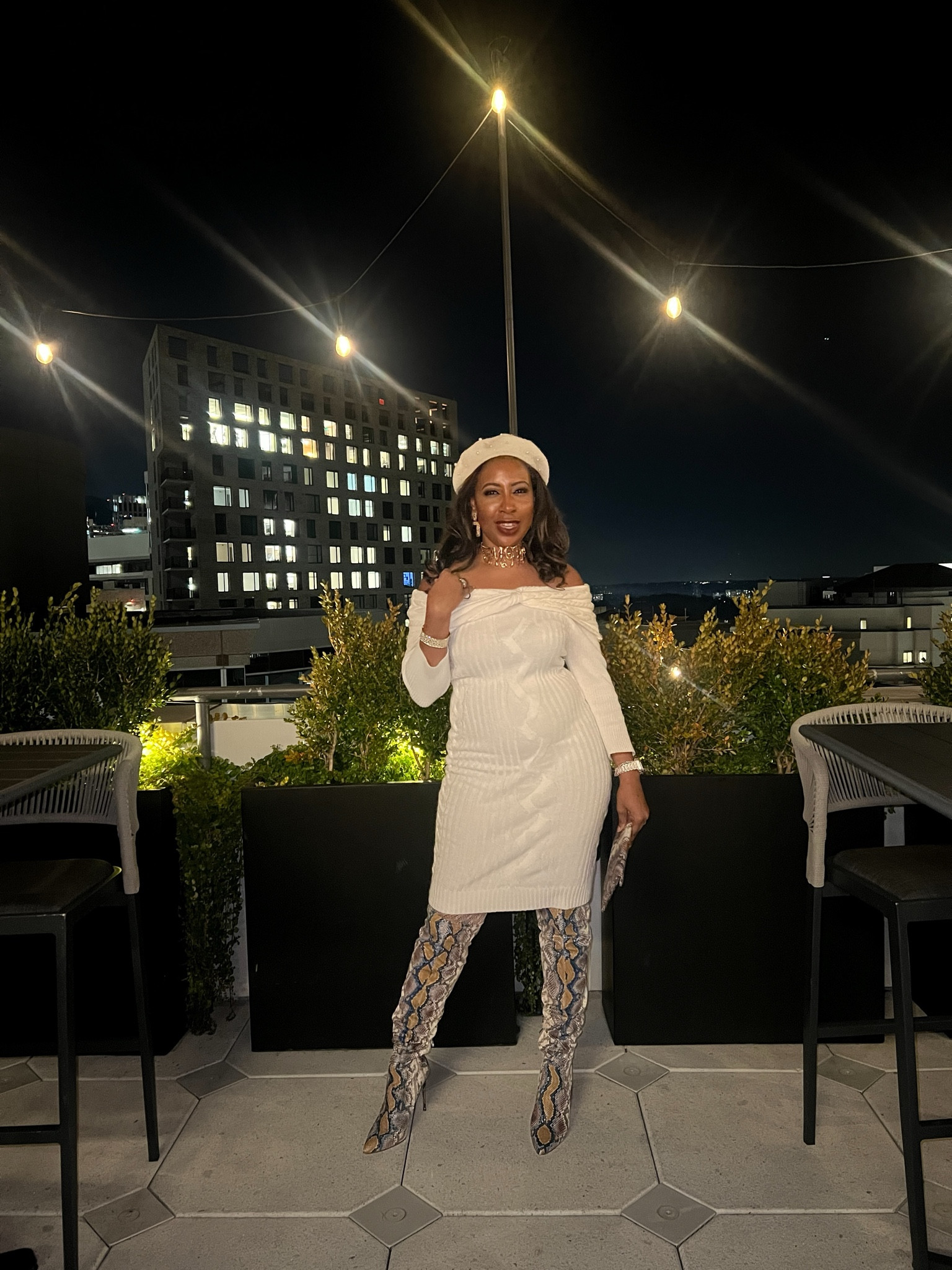 Slaying winter fashion one chic ensemble at a time ❄️🙋🏾‍♀️OutfitInspo #OOTD #WinterWardrobe #Boots #ThighHighBoots

#LTKU #LTKStyleTip #LTKOver40