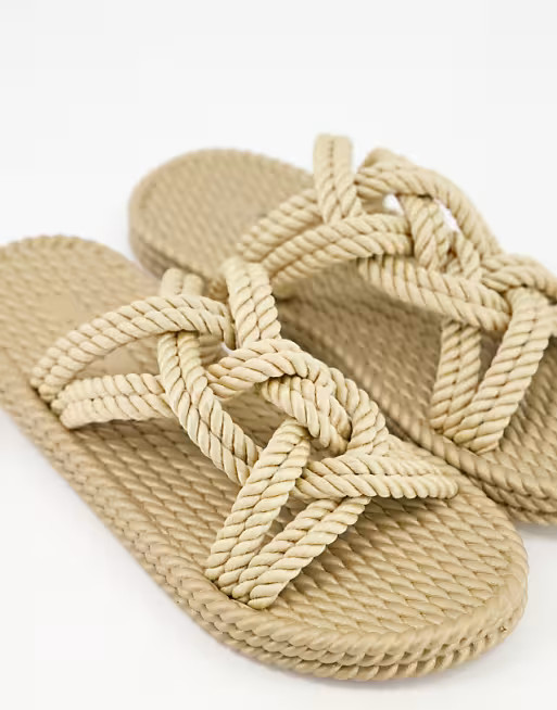 £16.00 | ASOS (Global)