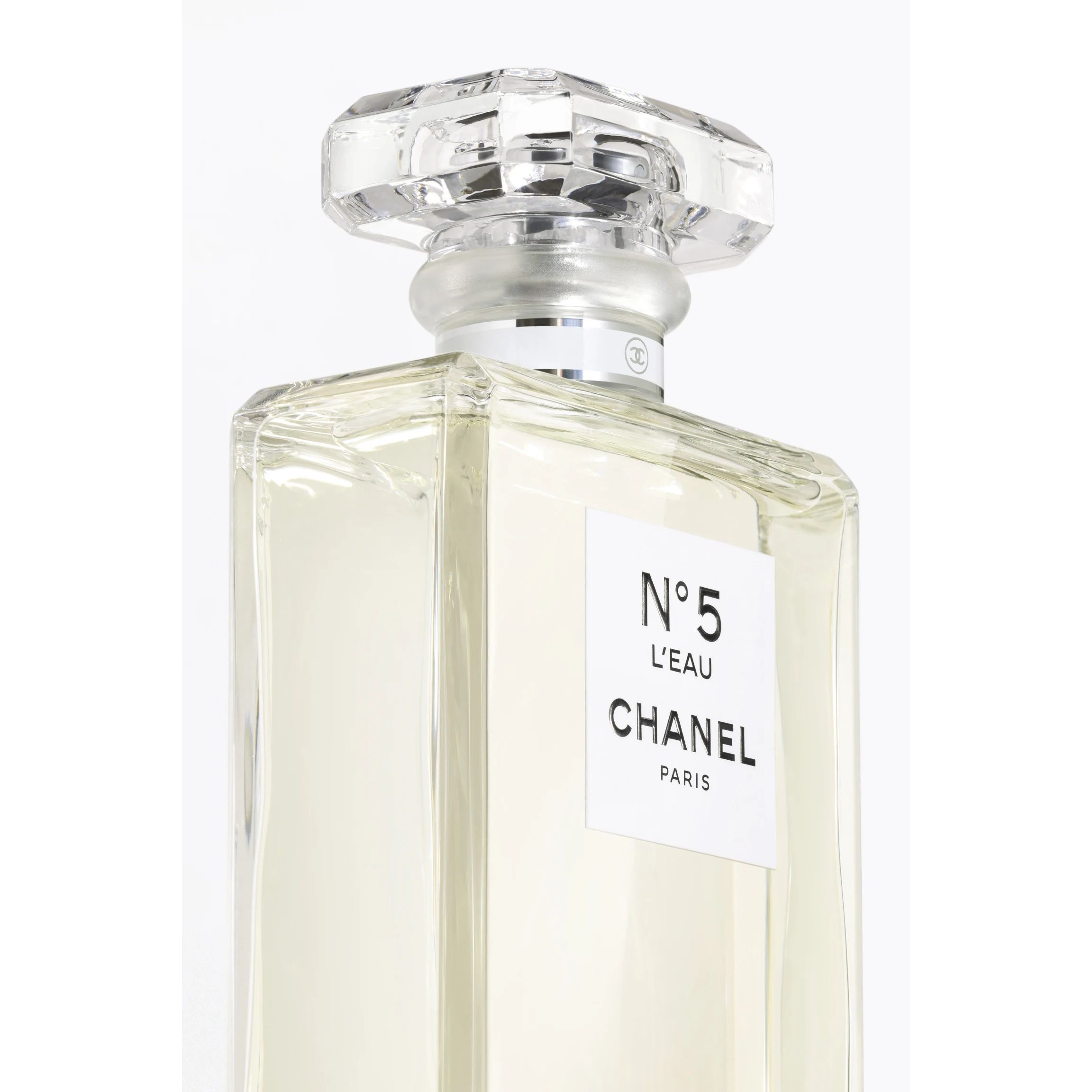 N°5 L'EAU Eau de Toilette Spray - 3.4 FL. OZ. | CHANEL | Chanel, Inc. (US)
