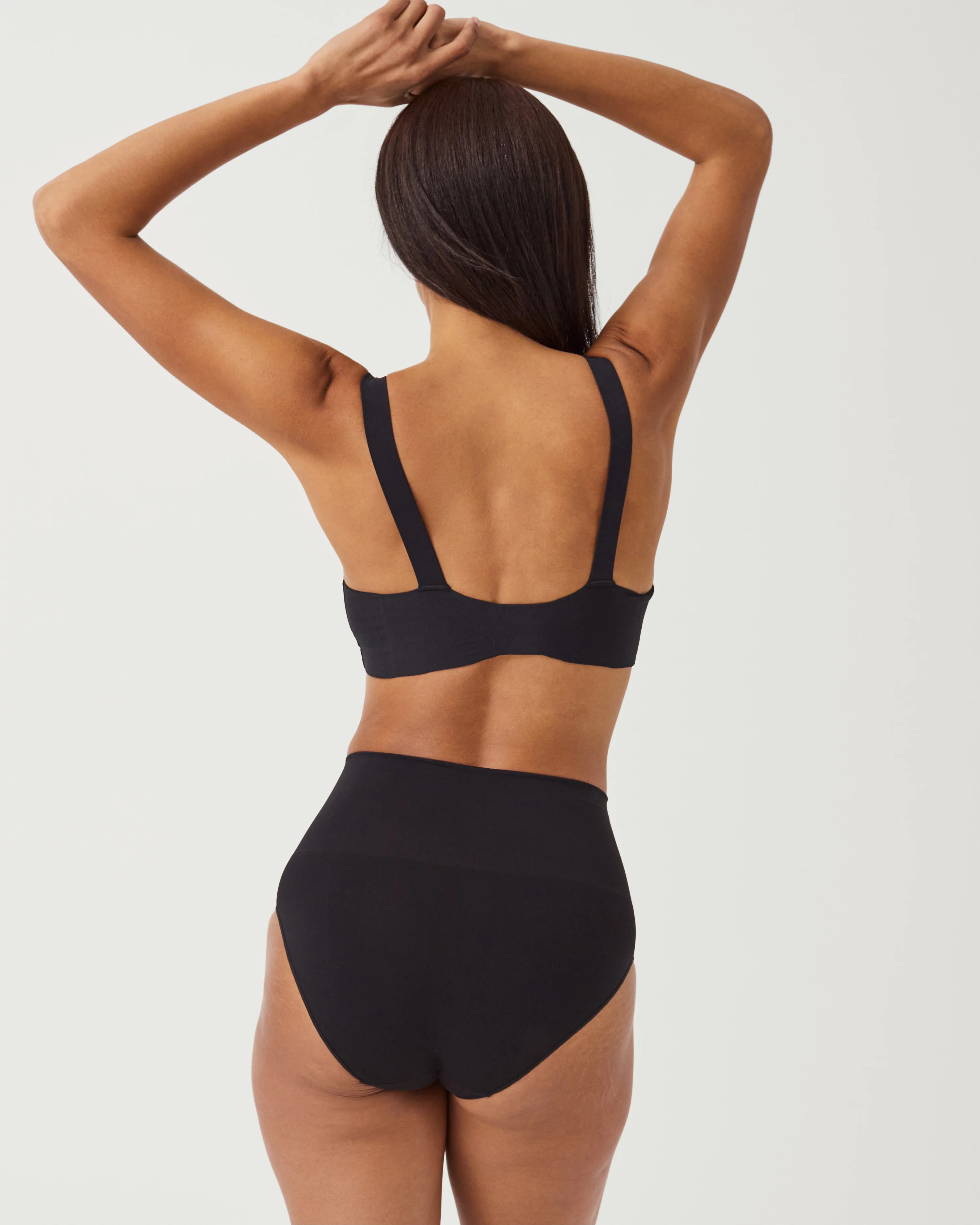 Wireless Bralette – Lightly Lined T-Shirt Bra | SPANX | Spanx