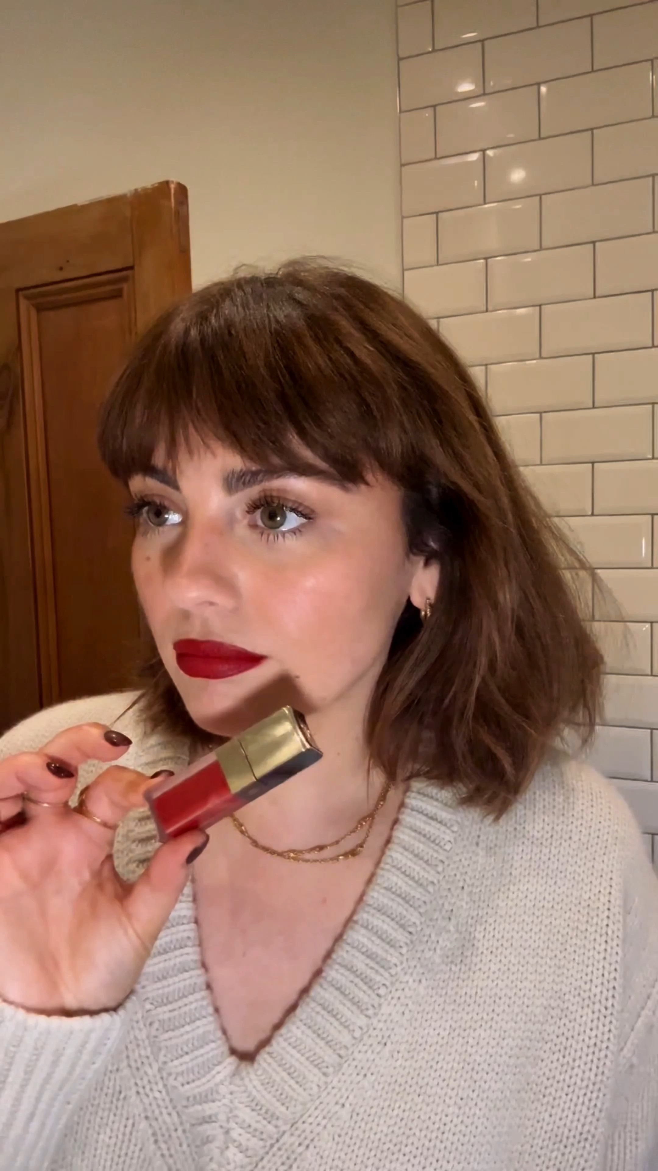 Trying a new red lip 💋

#LTKbeauty #LTKpartywear #LTKmakeup