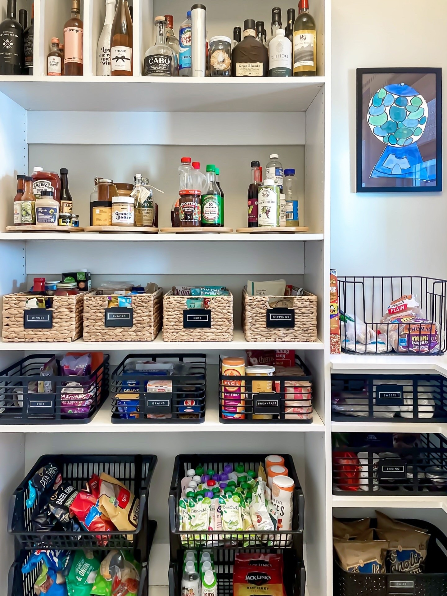 ❄️ Ice storm prep, but make it organized. ❄️

With icy weather headed our way, now’s the time for a quick home check-in. A stocked, organized pantry isn’t about panic buying—it’s about peace of mind.

A few simple prep tips:
• Take inventory before you shop (hello, no duplicates 🙌)
• Keep easy meals + snacks front and center
• Make sure batteries, flashlights, and shelf-stable staples are easy to grab
• Group items by category so everyone in the house can find what they need

When systems are already in place, stressful moments feel a whole lot calmer. Stay safe, stay warm, and stay organized 💙