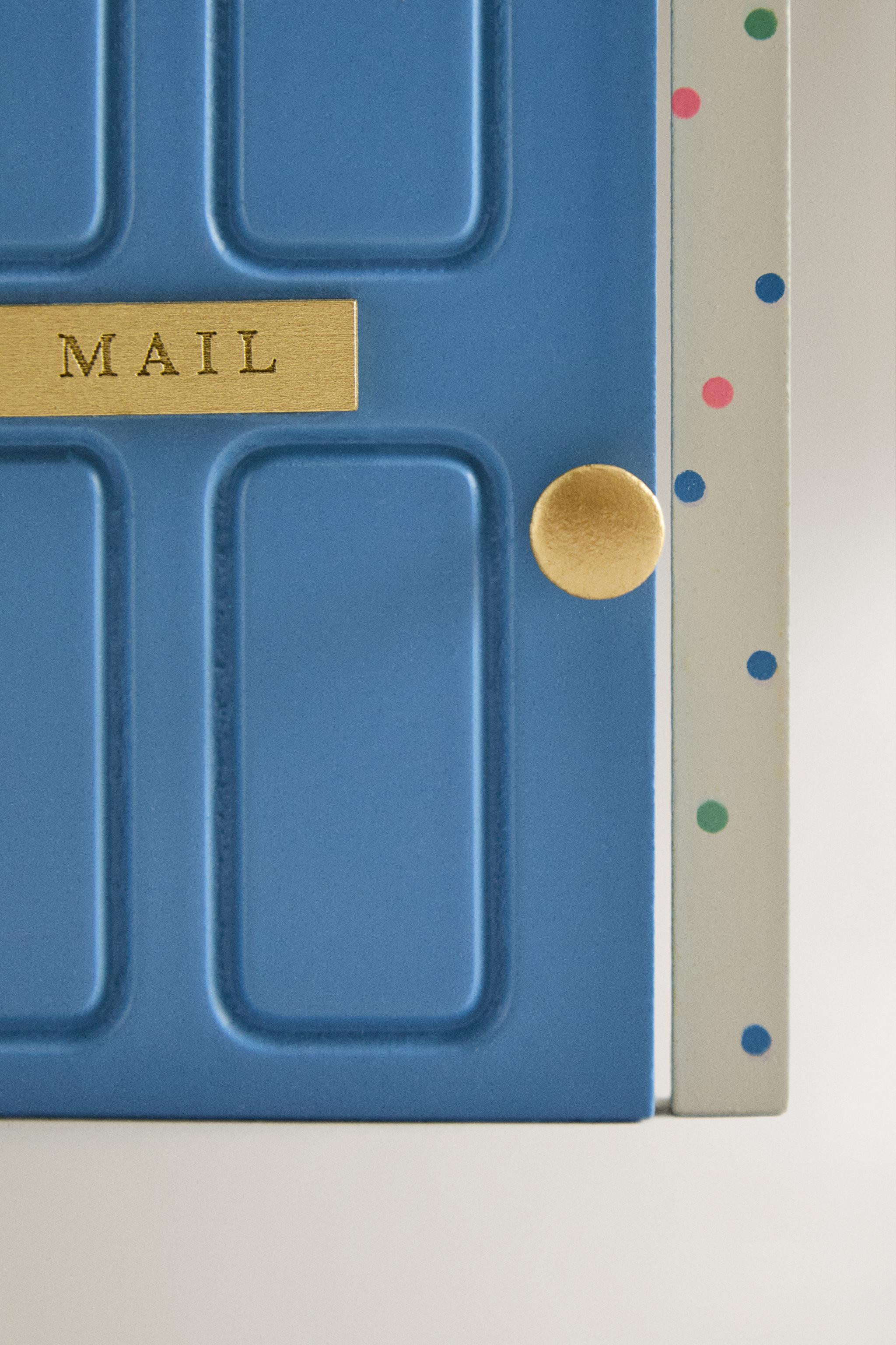 Kids' wooden mini door with an arched shape and a 'MAIL' text detail, designed to be placed on a ... | Zara US