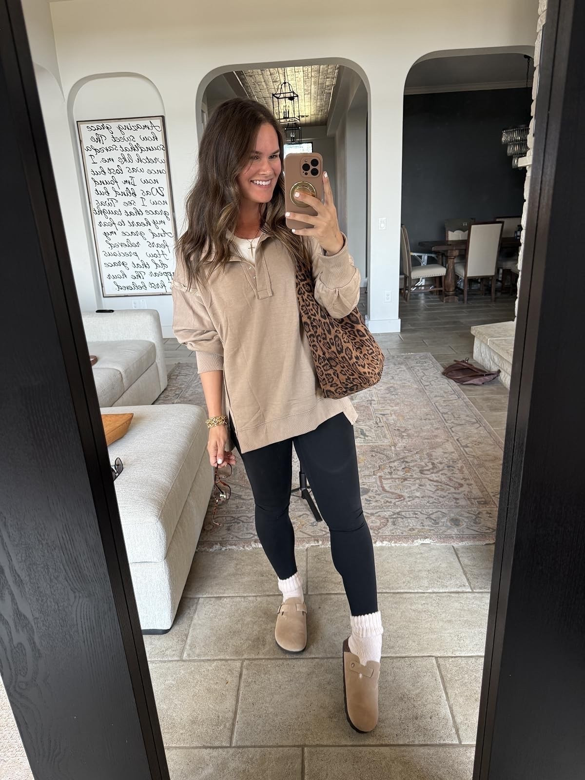 This is your sign to bring out the cozy fall outfits!! 🤎 The oversized pullover, leggings, suede clogs + leopard bag are SUCH a good combo for school pickup and running errands!
fall mom outfit, oversized pullover, black leggings, suede clogs, leopard tote bag, cozy fall outfit, casual fall fashion, school pickup outfit, mom on the go, everyday fall style, neutral fall outfit, JulieFranks