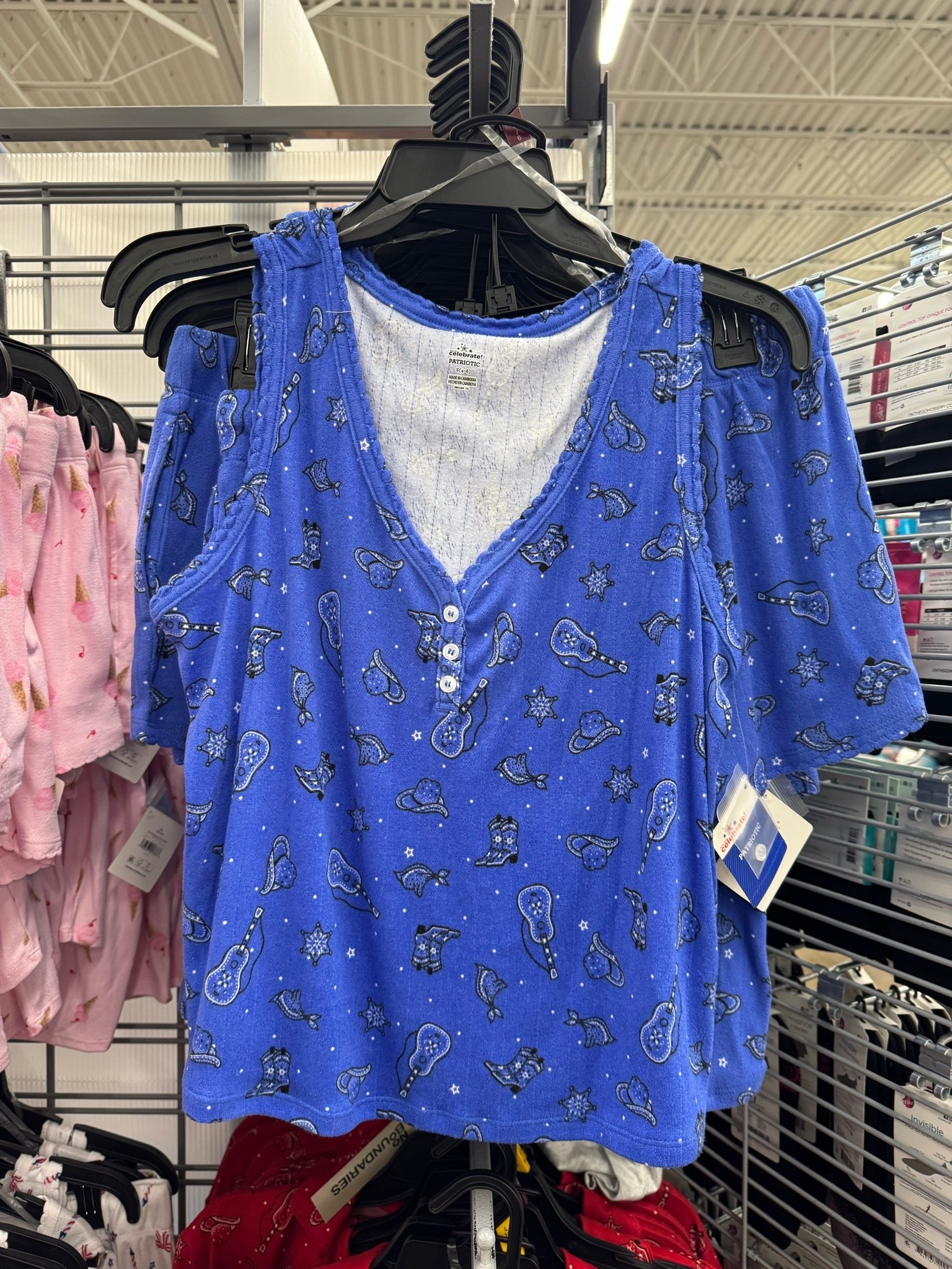 Walmart✨ Way to Celebrate Women's Pointelle Pajama Set, 2-Piece, Sizes XS-3X

#LTKootd #LTKSeasonal #LTKTravel