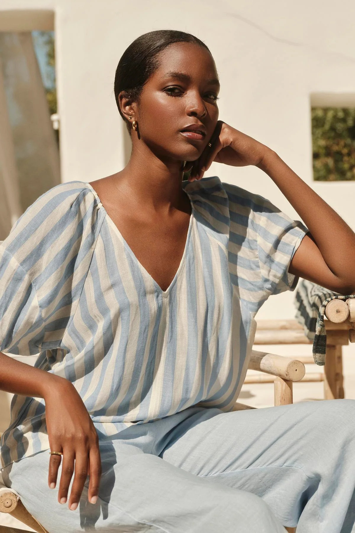 KATY STRIPED LINEN V-NECK TOP | Velvet by Graham & Spencer