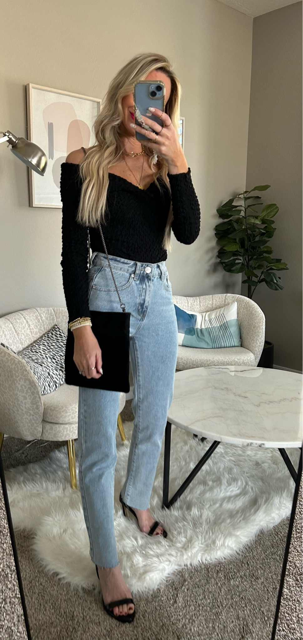 This sweatheart neckline top is so flattering on! Another top that will literally go with everything! I styled with overalls too! Check out my instagram post!

#LTKMostLoved #LTKstyletip #LTKfindsunder100