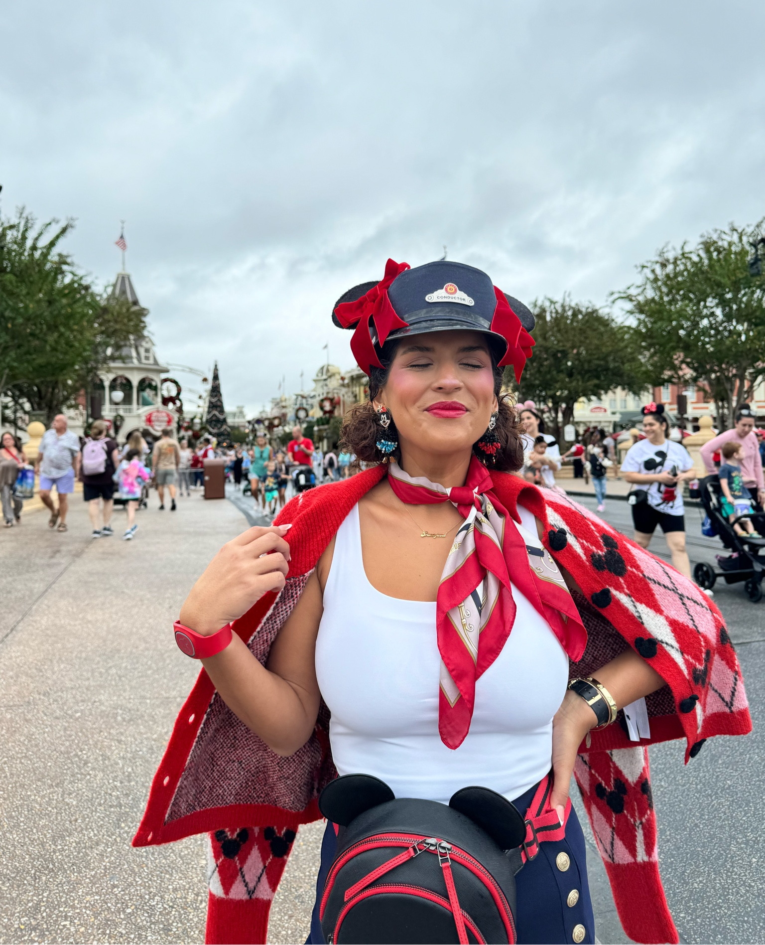 Disney vibes for the holidays. My cardigan is from last year from Zara and my fanny is from Freshly picked. The hat is from Disneyland! 🥰🎄✨ #disney

#LTKHolidaySale 

#LTKstyletip #LTKtravel