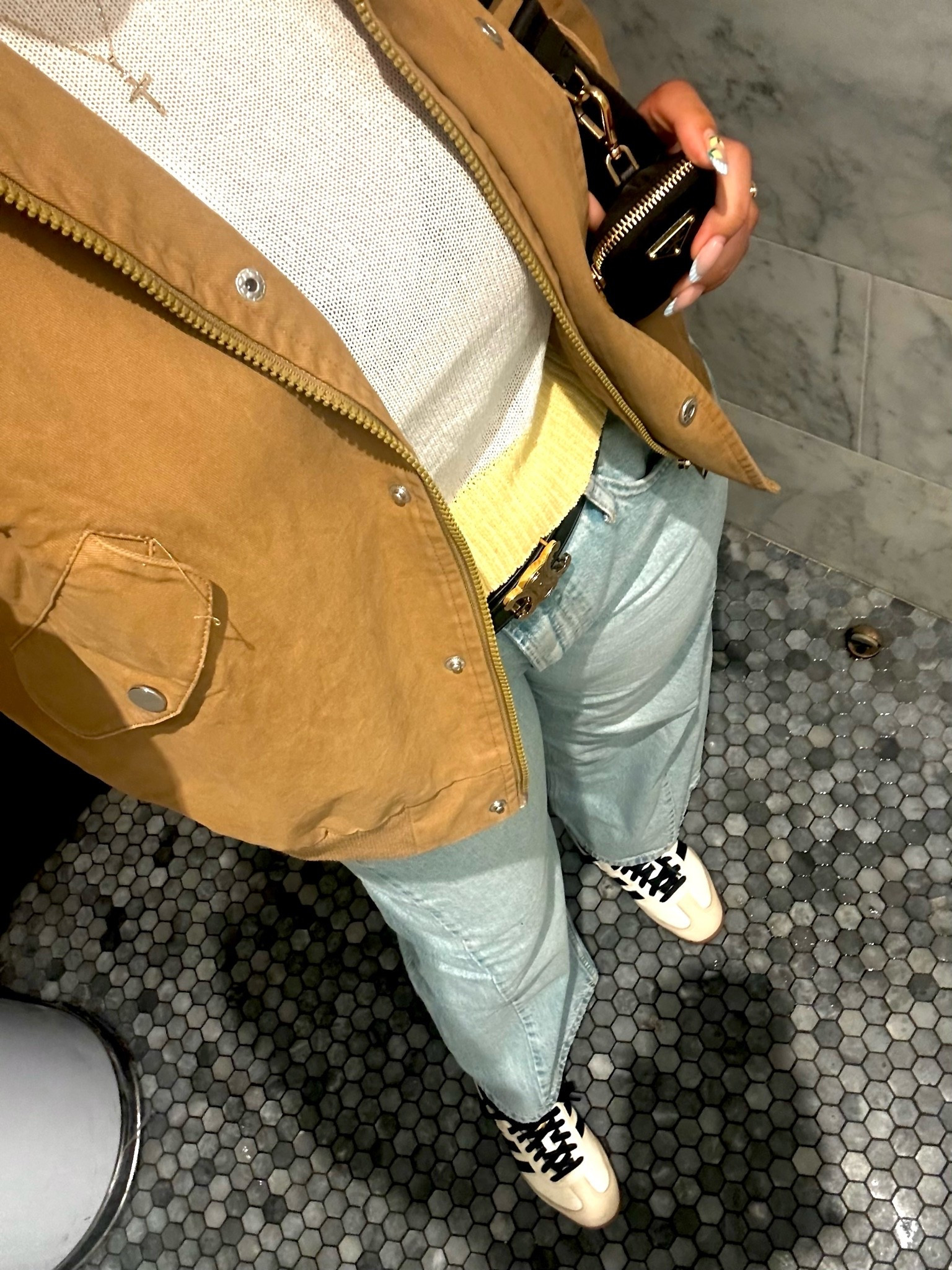 Neutral layers, comfy denim, and my go-to Sambas = the kind of outfit I’ll wear on repeat 🤍 This Amazon jacket looks so much more expensive than it is, and these Zara jeans have the perfect relaxed fit. Finished it off with my Adidas Sambas and my Prada nylon bag for an easy everyday look ✨ @Zara 

#LTKStyle #AmazonFashion #ZaraStyle #AdidasSambas #CasualOutfitIdeas

#LTKootd #LTKmomlife #LTKMidsize
