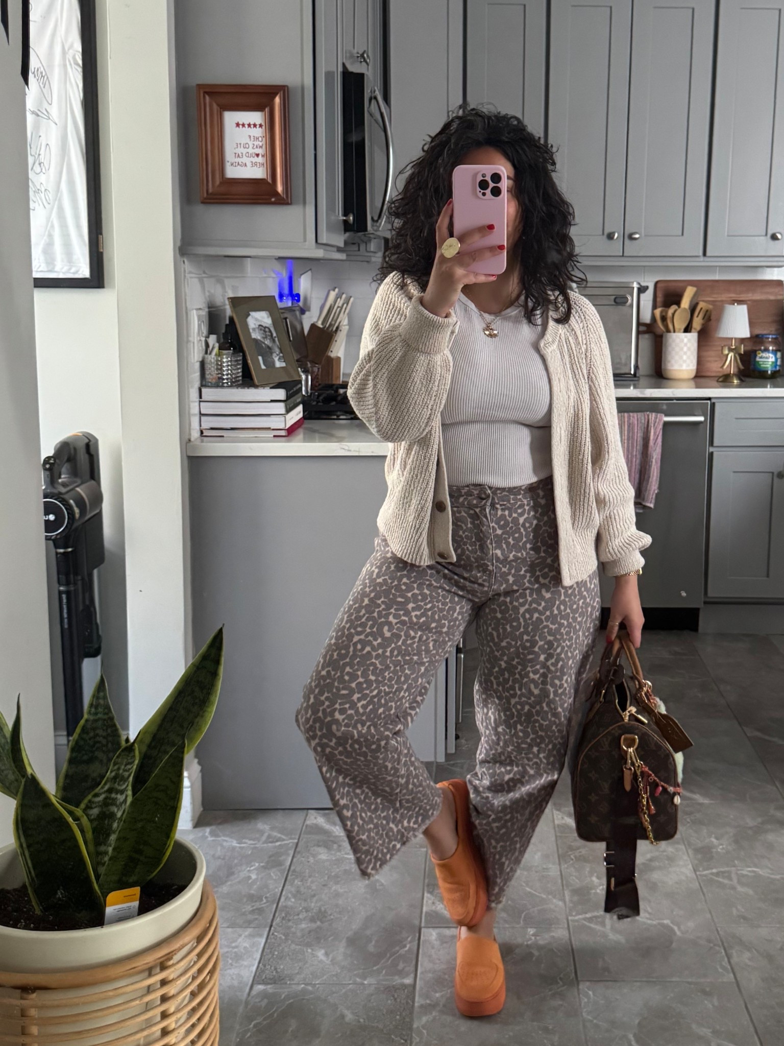 Jewelry- tjmaxx, Marshalls, amazon
Tank - Walmart
Sweater & pants - (old) target 
Shoes- Nike (Nordstrom rack)

#LTKootd #LTKgrwm #LTKdayinmylife