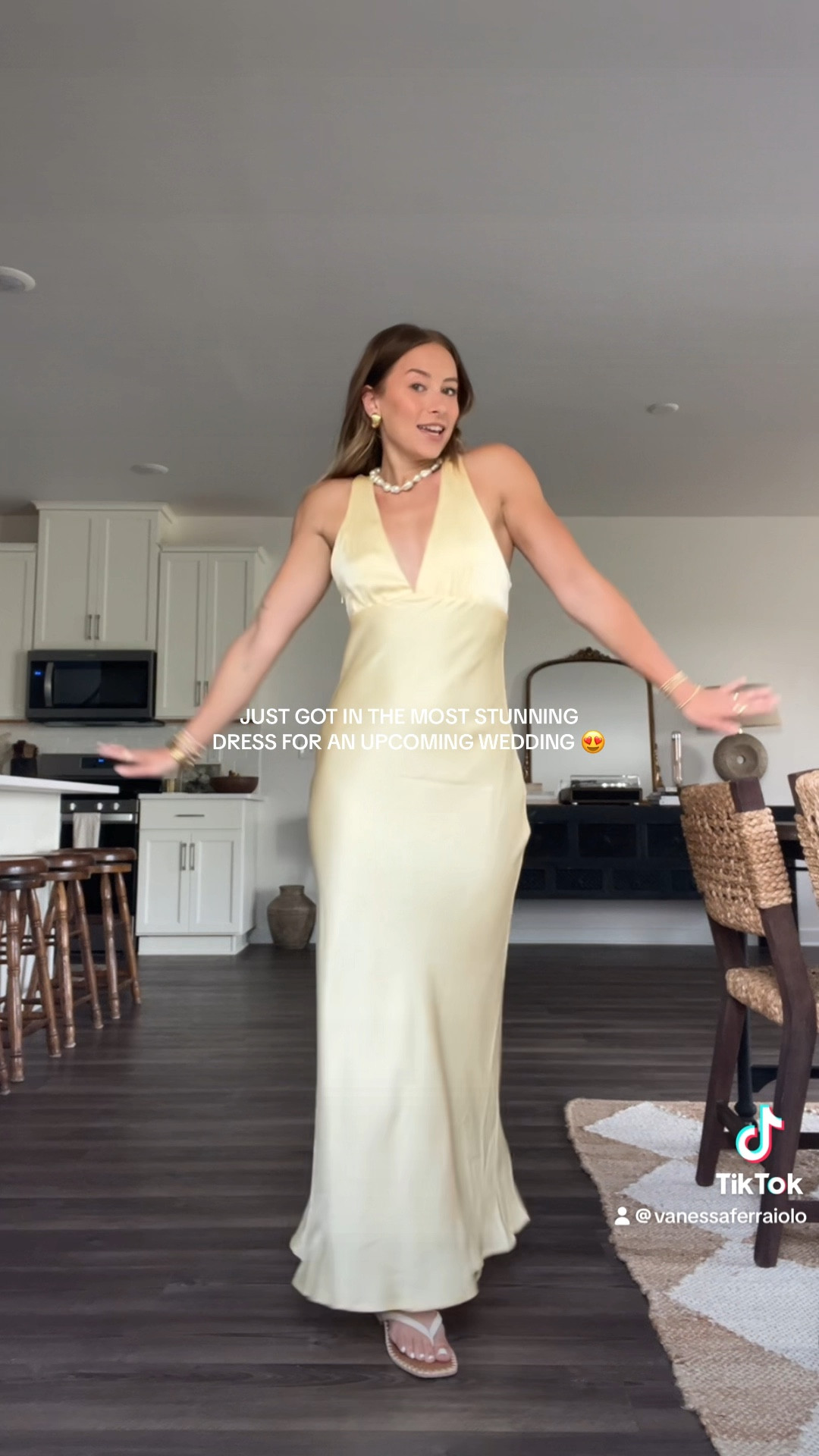 7/30/24 Yellow satin dress 🫶🏼 Wedding guest dresss, fall wedding guest dress, late summer wedding guest dress, yellow dress, yellow maxi dress, butter yellow dress 