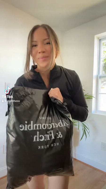 My kids were taking a nap that is why I look so unmotivated/ quiet voice 😅😂🤣 but wanted to share these great Abercrombie finds!!

Abercrombie Unboxing video!!

#LTKfindsunder100 #LTKSale #LTKVideo
