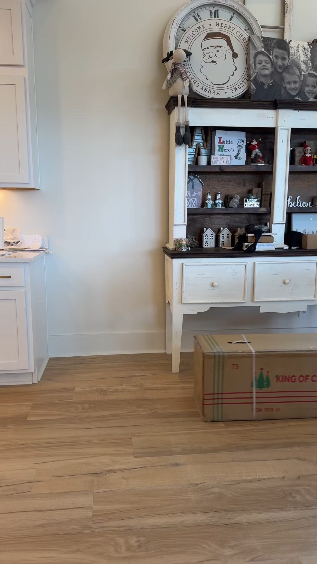 Set up my King of Christmas tree with me 🎄✨

#LTKSeasonal #LTKHoliday #LTKHome