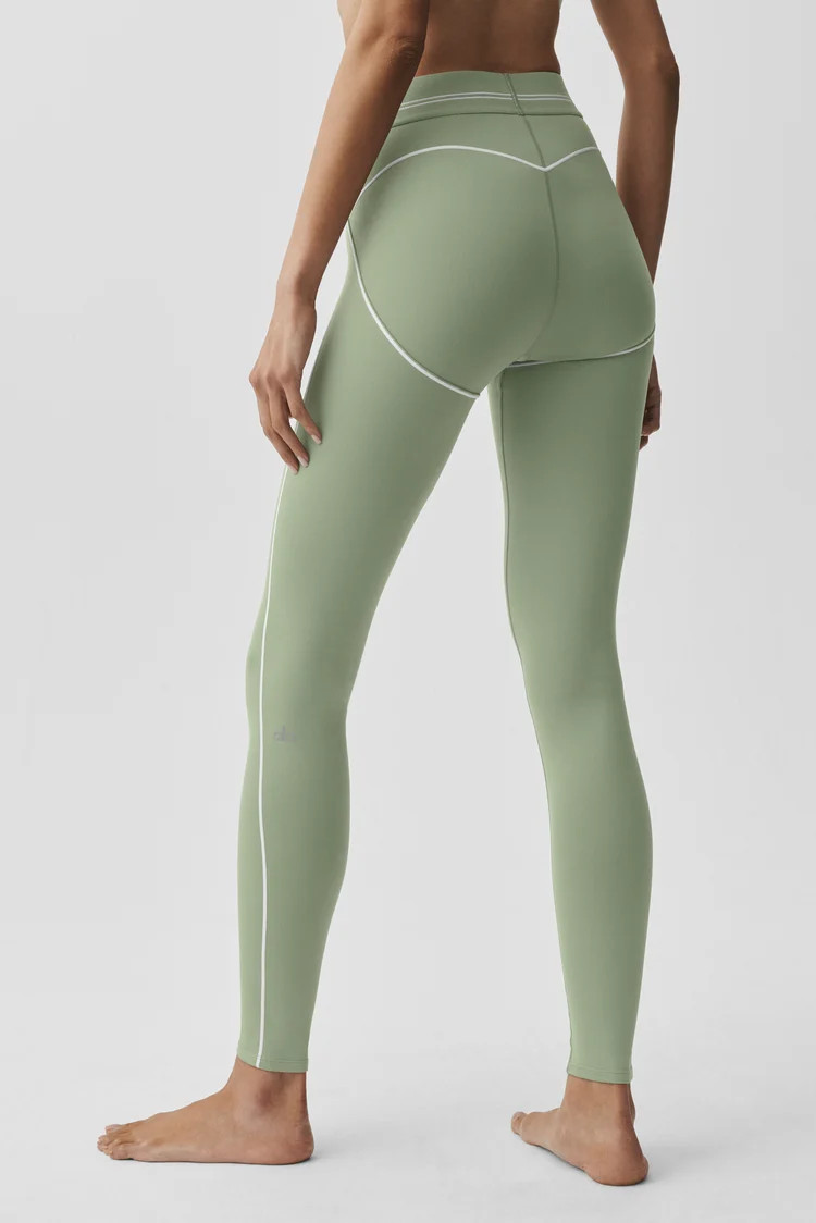 Airbrush High-Waist Heart Throb Legging | Alo Yoga