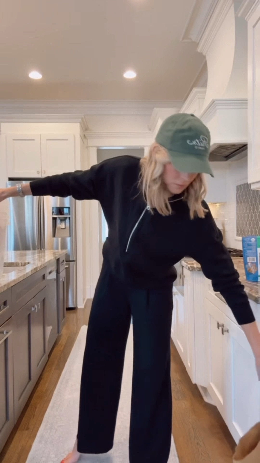 Black varley set. Ritz hat 