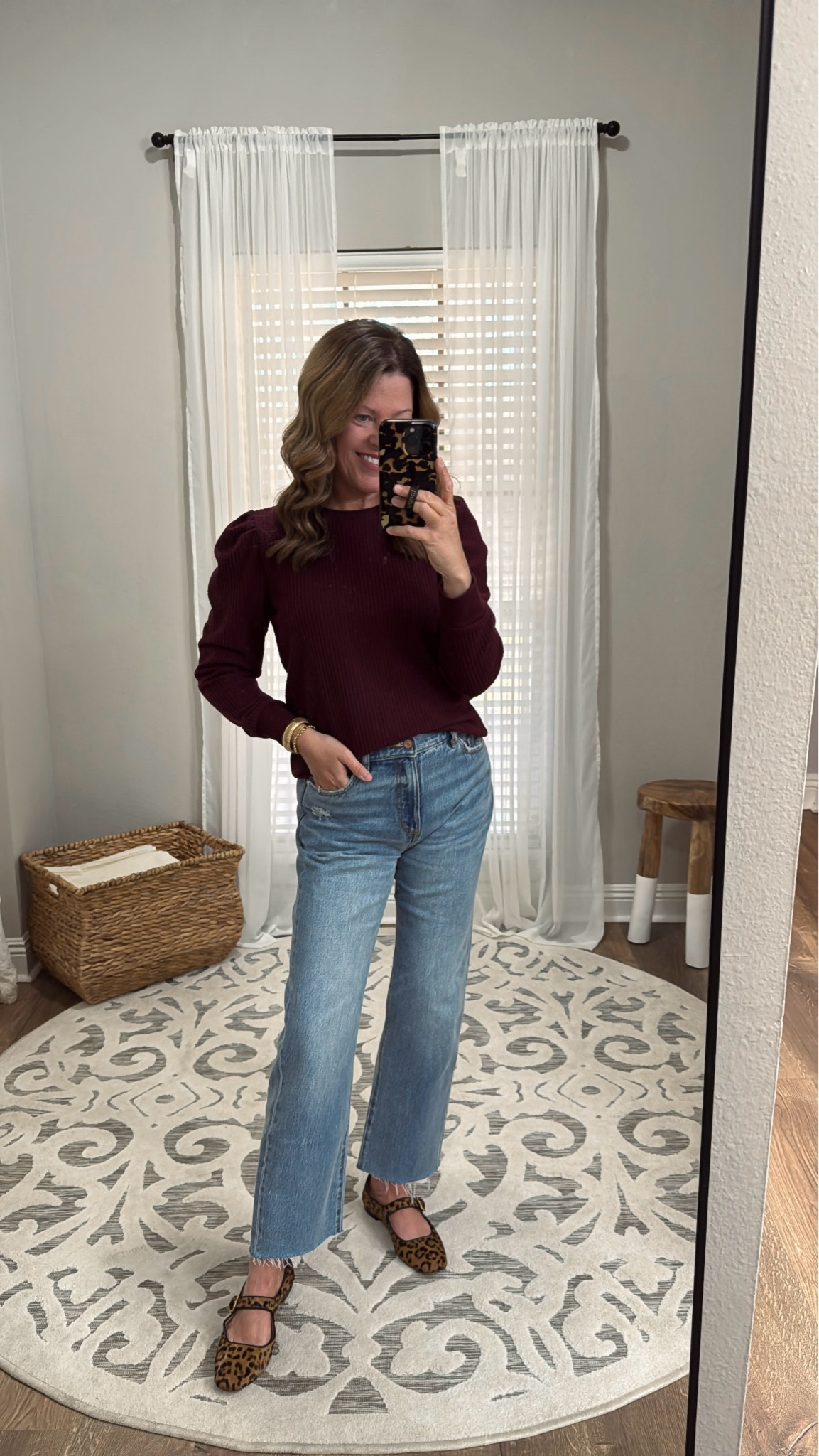 Loft sale

Top xs
Jeans 27 regular 
Flats tts

#LTKStyleTip #LTKCyberWeek #LTKSaleAlert