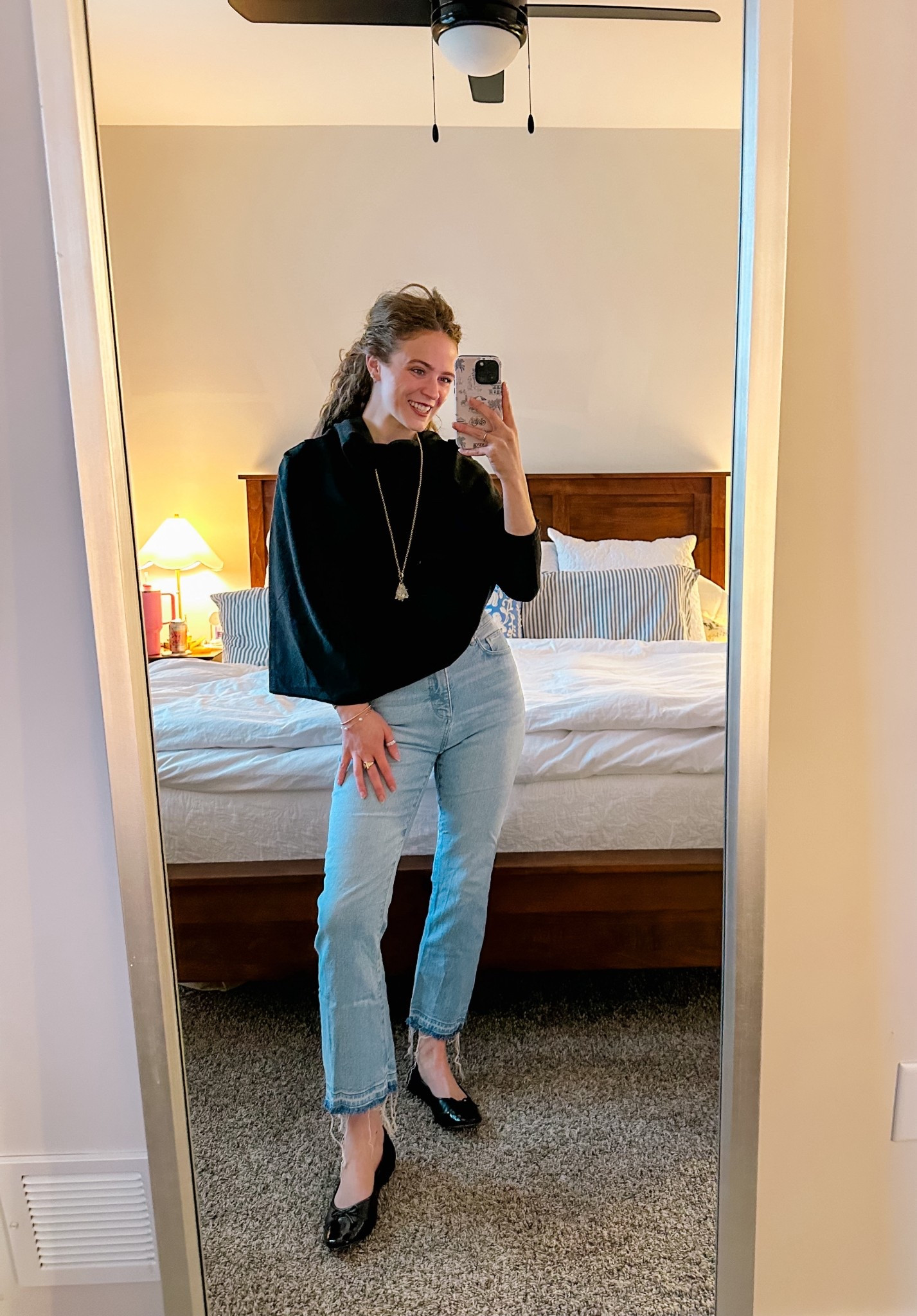 I 🖤 a wrap scarf in the winter!! I tied this one so it sits like a poncho!! 

#LTKootd