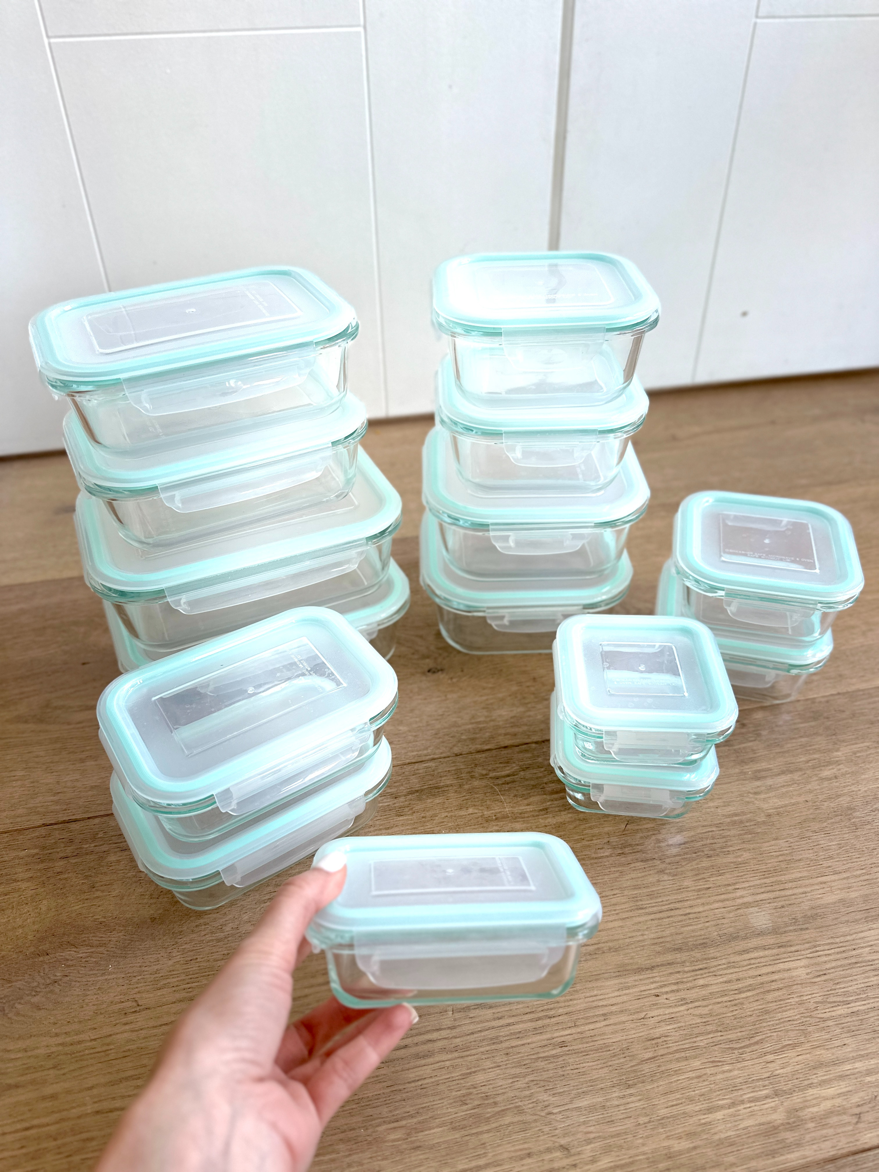 Keep your kitchen organized and your food fresher longer 🥗✨ with these airtight glass food storage containers! Designed for meal prep, leftovers, and pantry organization, they help simplify everyday cooking while keeping ingredients neatly stored 💖🏡. Durable, reusable, and easy to clean, they’re a must-have for every organized kitchen 👀✨. Trust me, these are containers you'll use every single day 💕

#foodstorage #mealprep #kitchenorganization #glasscontainers #homeessentials #organizedhome #kitchenessentials #pantryorganization #mealplanning #modernliving #foodprep #homeinspo #kitchenupgrade #dailyessentials #ltkhome #ltkfinds #musthave #organizedliving #freshfood #smartkitchen 

 