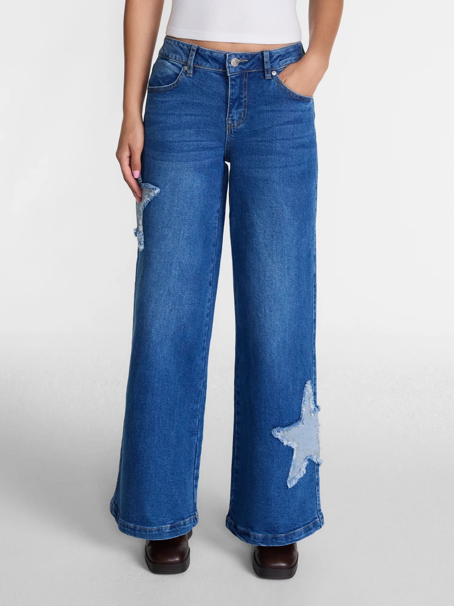 Madden NYC Women's Star Patch Wide Leg Jeans, 31" Inseam, Sizes 00-18 | Walmart (US)
