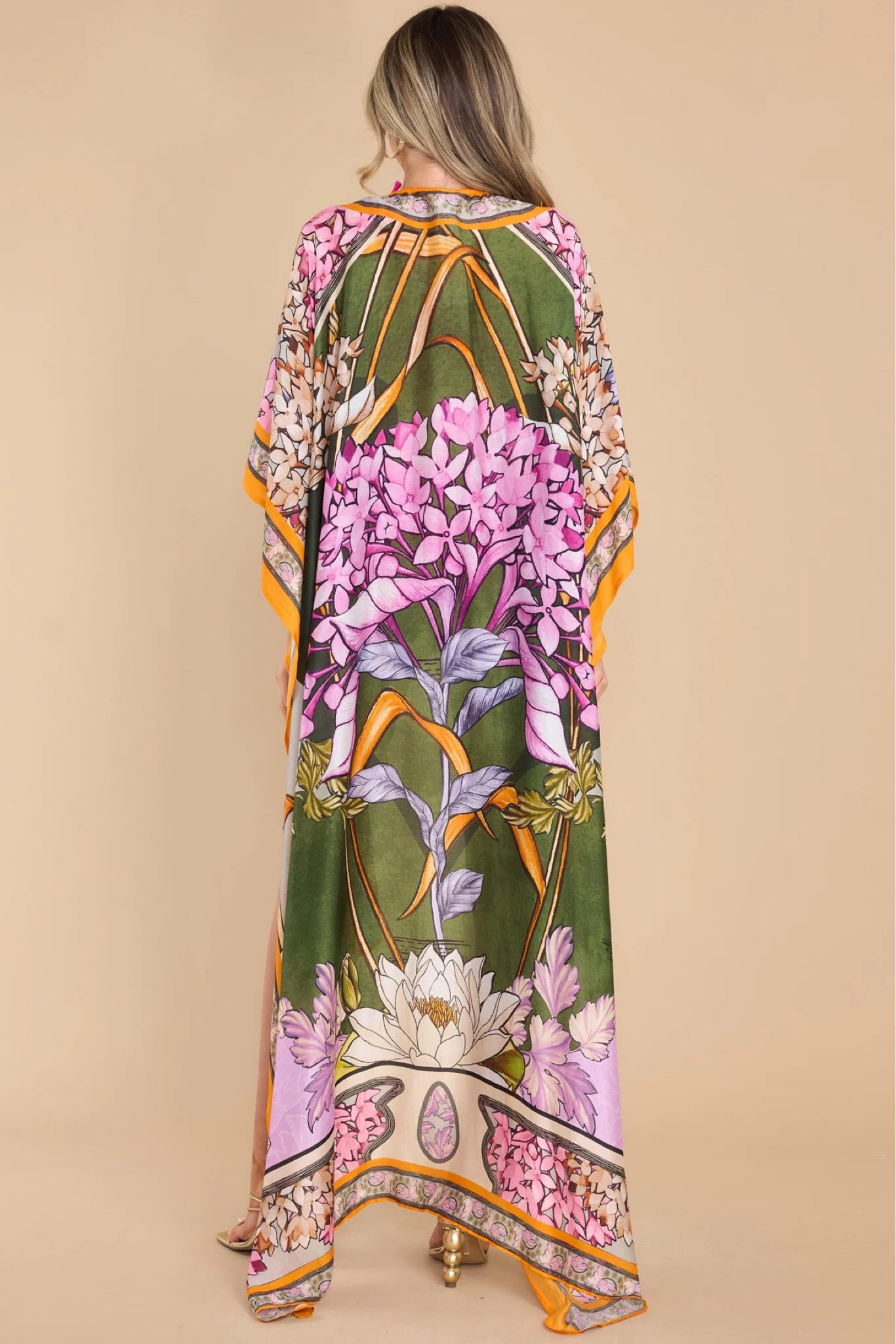 🌸Shop kimono for your beach vacation. Love the floral prints so giving springy season. 

#LTKstyletip #LTKFind #LTKSeasonal