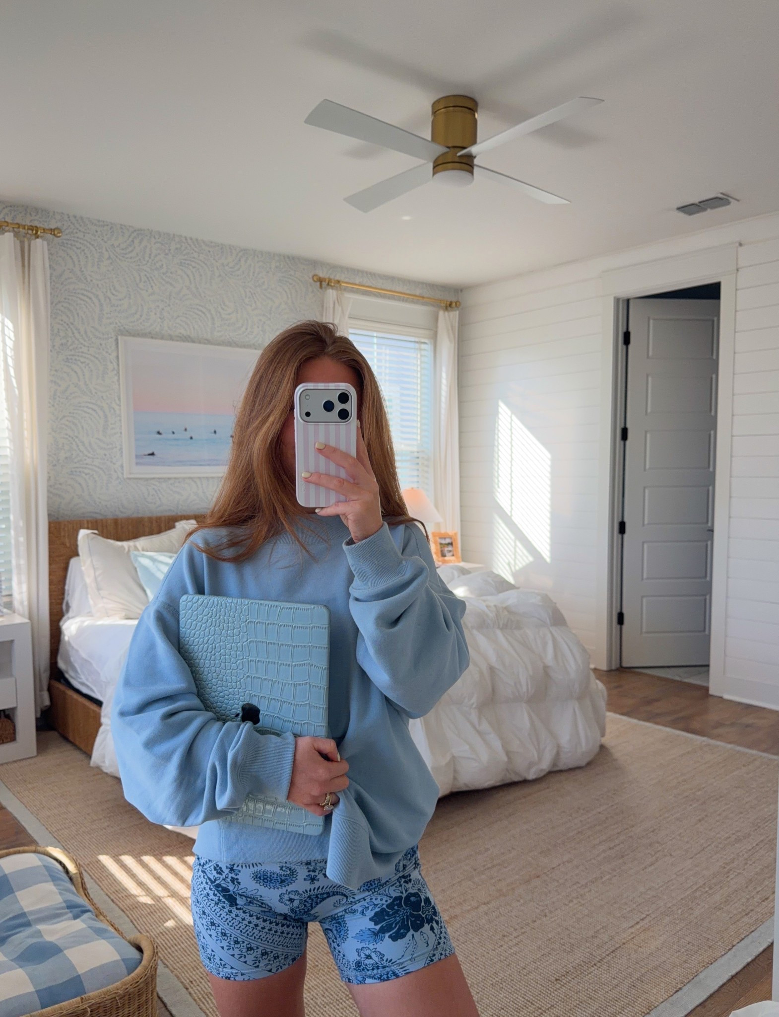 #ad wearing an XS in the shorts and a medium in the crewneck! @abercrombie #AbercrombiePartner 

#LTKootd #LTKActive