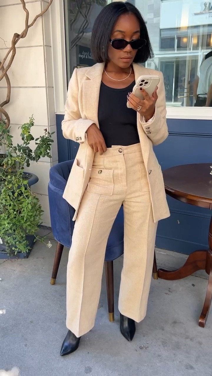 Suit is Sezanne!

#LTKbeauty #LTKSeasonal #LTKstyletip