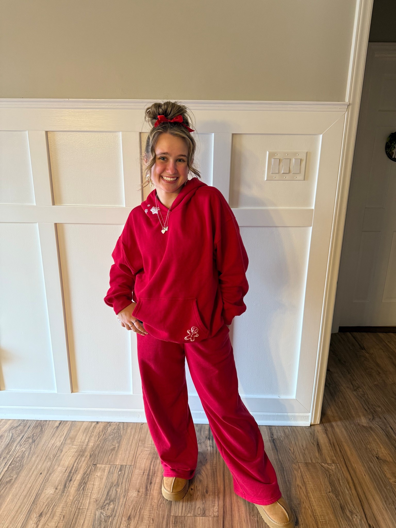 Cozy two piece set. Fits true to size. Wearing a true to size xsmall 

#LTKGiftGuide #LTKHoliday #LTKSeasonal