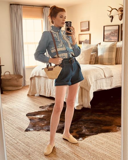 Sezane outfit tour! I have been gravitating toward this French brand so much lately - great for my lifestyle and very on trend. Swipe to see my video tour of all the pieces I have been wearing and loving! 

#LTKWorkwear #LTKItBag #LTKStyleTip