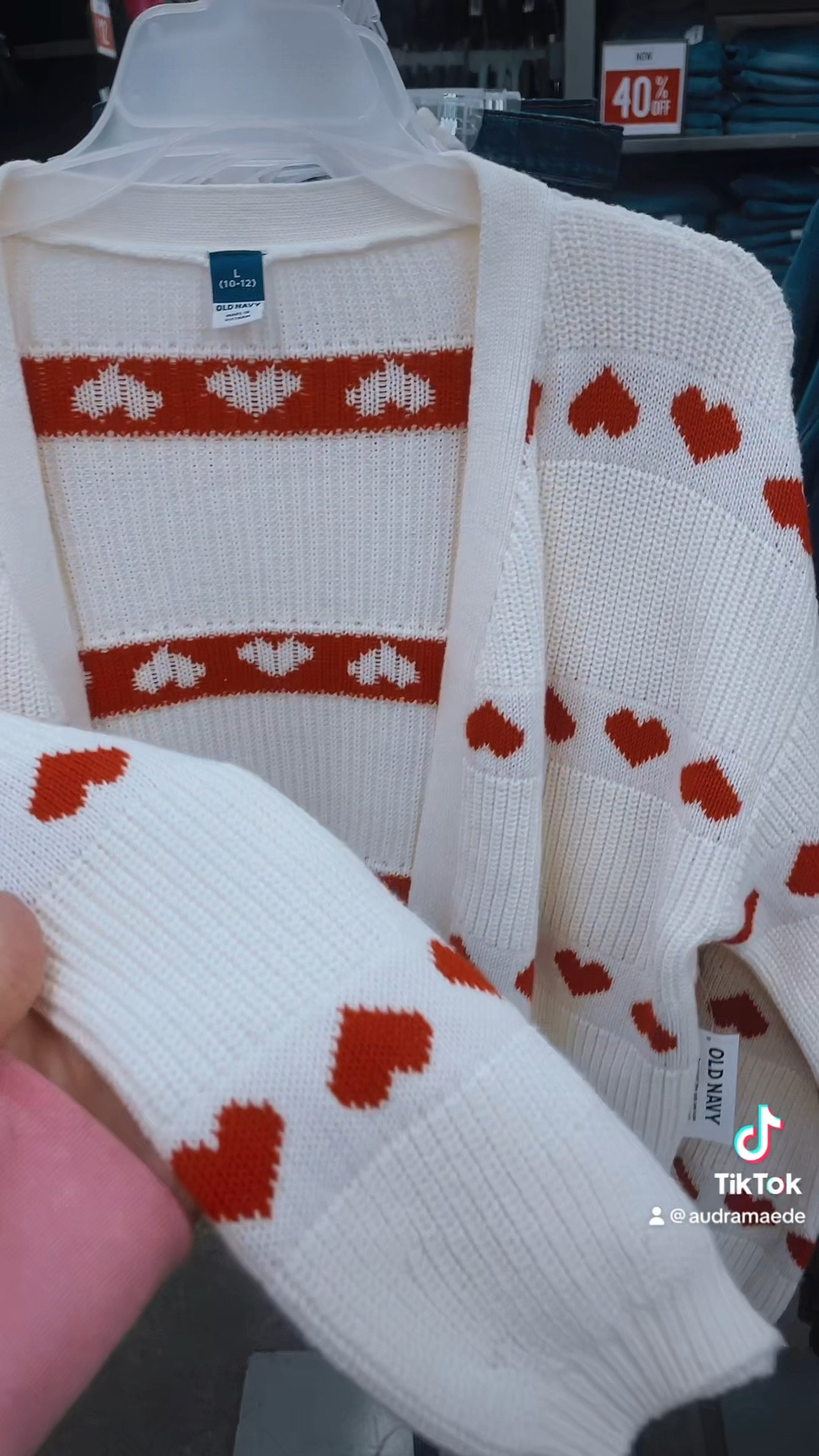 Valentine’s Day finds 💘❣️💋

#LTKfindsunder50 #LTKover40 #LTKSeasonal