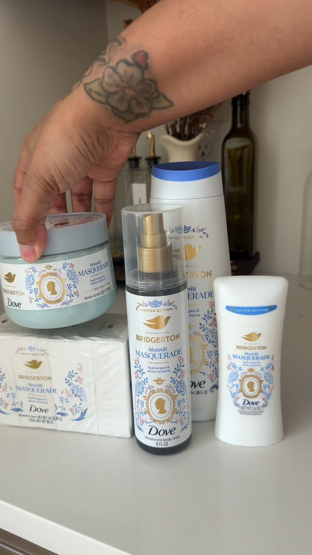 #Dovepartner #ad I’m not sure about you guys but I am all set to Binge Bridgerton! The collab with @dove is amazing! My favorite is the Moonlit Masquerade! Have you guys tried these?
#dove #targetpartner #target #DovexBridgerton @target  comment
Bridgerton and I will send a link with my fav scents! 
