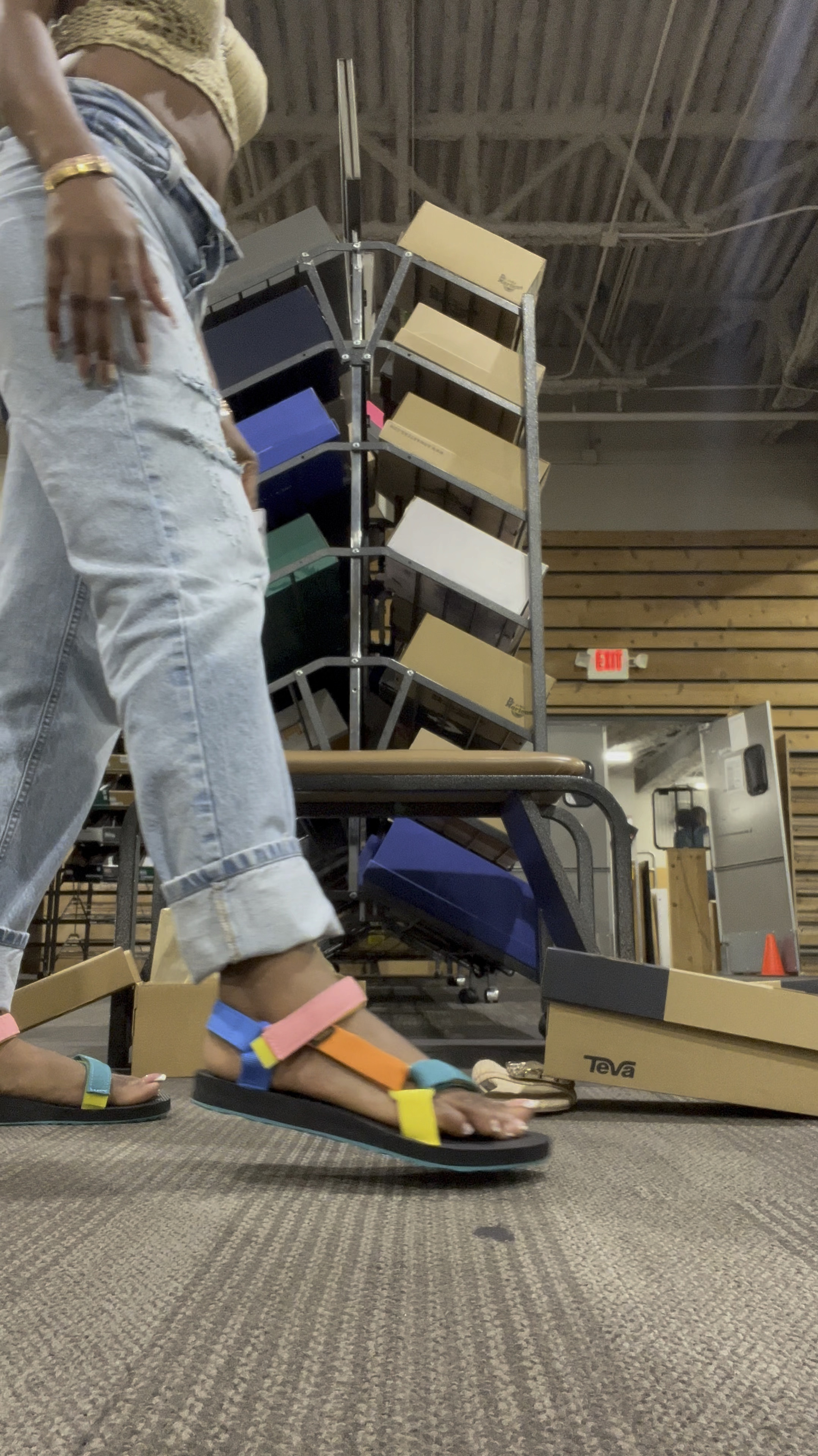 Come shoe shipping with me :)

Why yall ain’t tell me Tevas were sooo comfortable. 

Head to DSW! They have a sale

I got this kute bow while I was there too  

#LTKVideo #LTKSummerSales #LTKShoeCrush