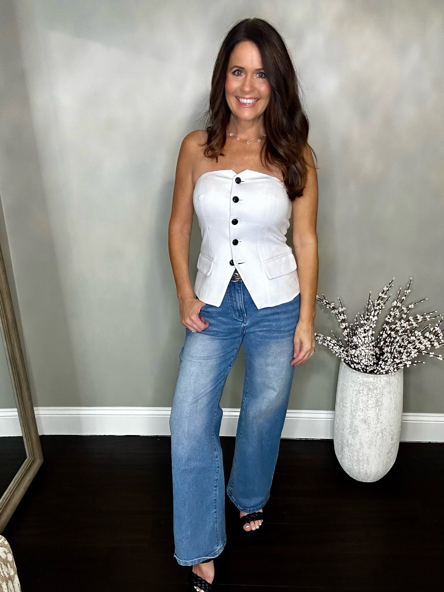 Transition into fall look!
#vest #strapless #jeans #amazon#LTKStyleTip #LTKShoeCrush

#LTKU