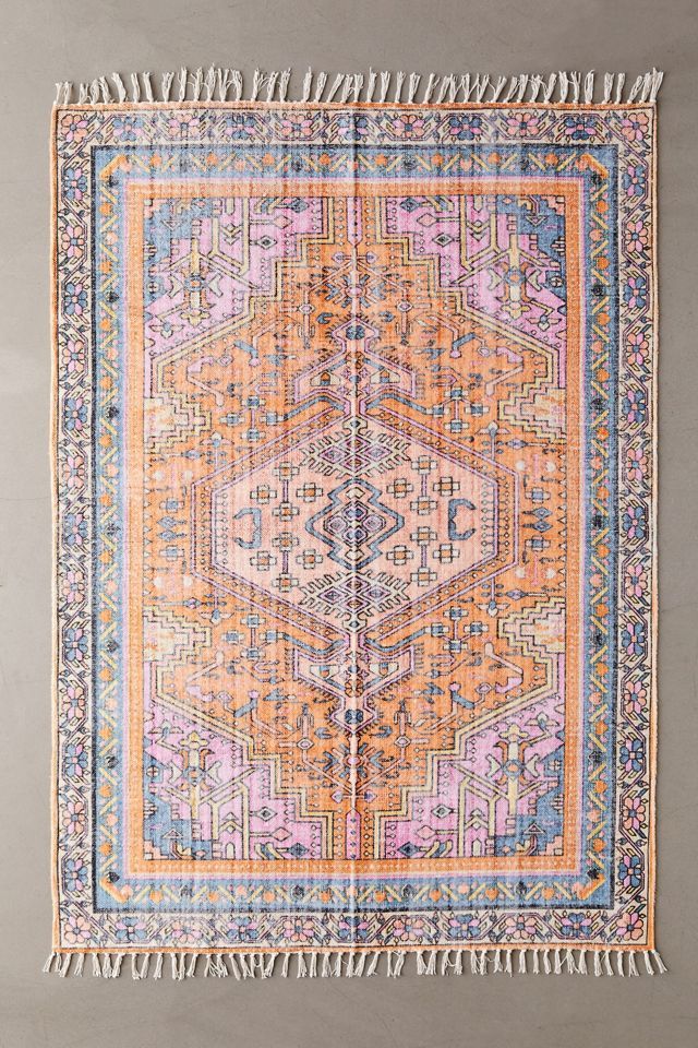 Beatrice Brushed Medallion Rug | Urban Outfitters (US and RoW)