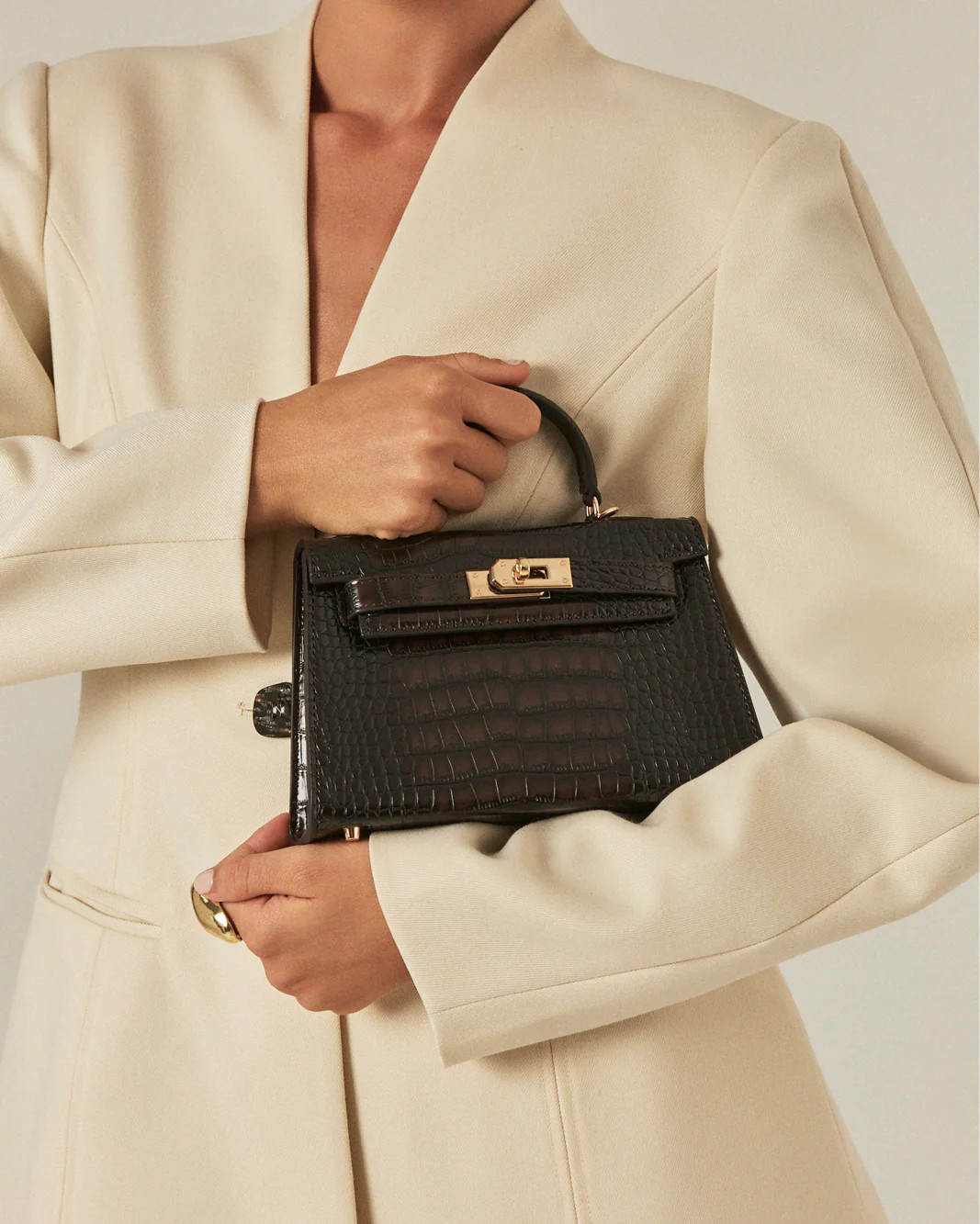 HARIETTE HANDLE BAG - DARK CACAO CROC | Billini US