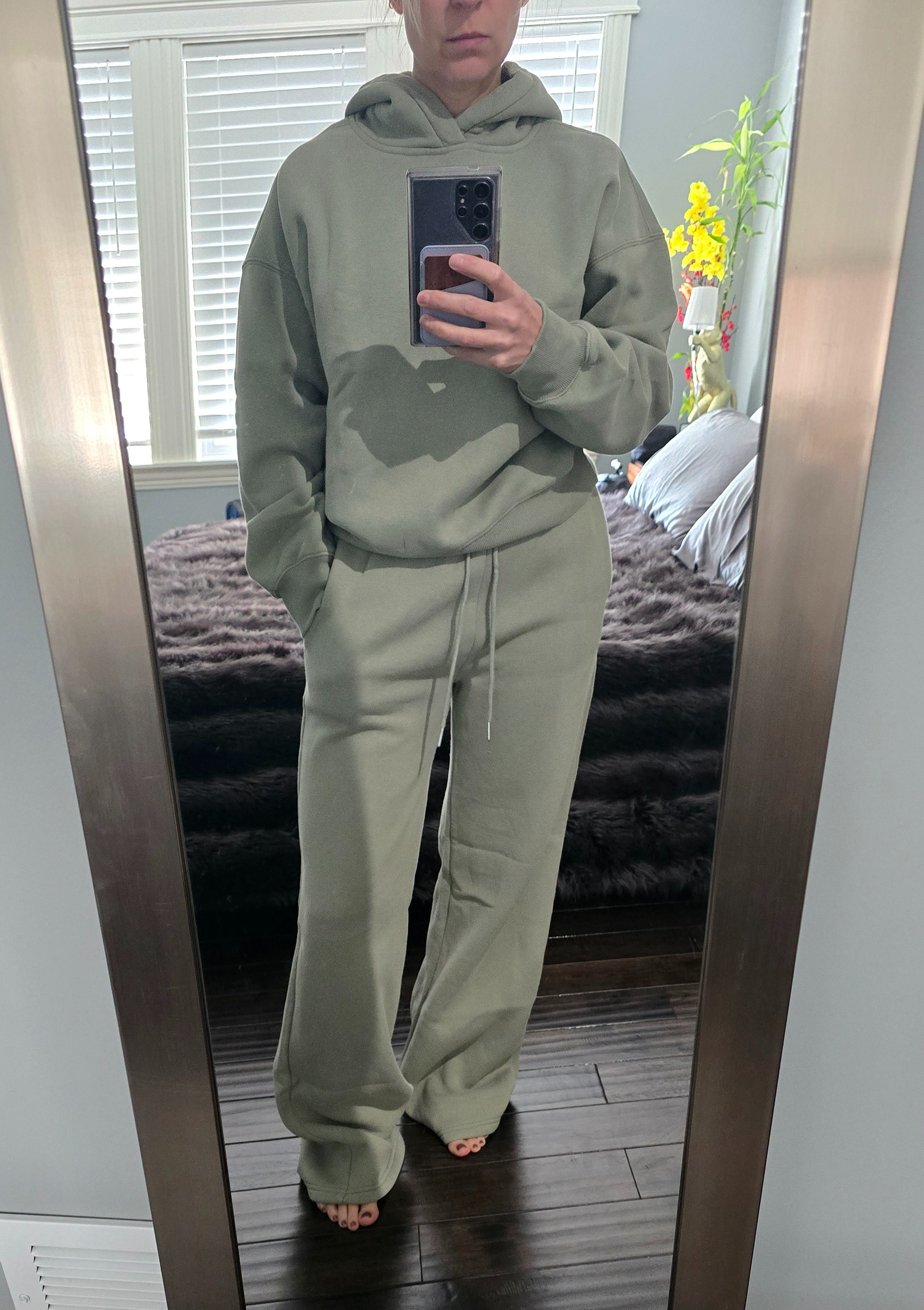 Comfiest sweatpants and hoodie

#LTKSaleAlert #LTKActive