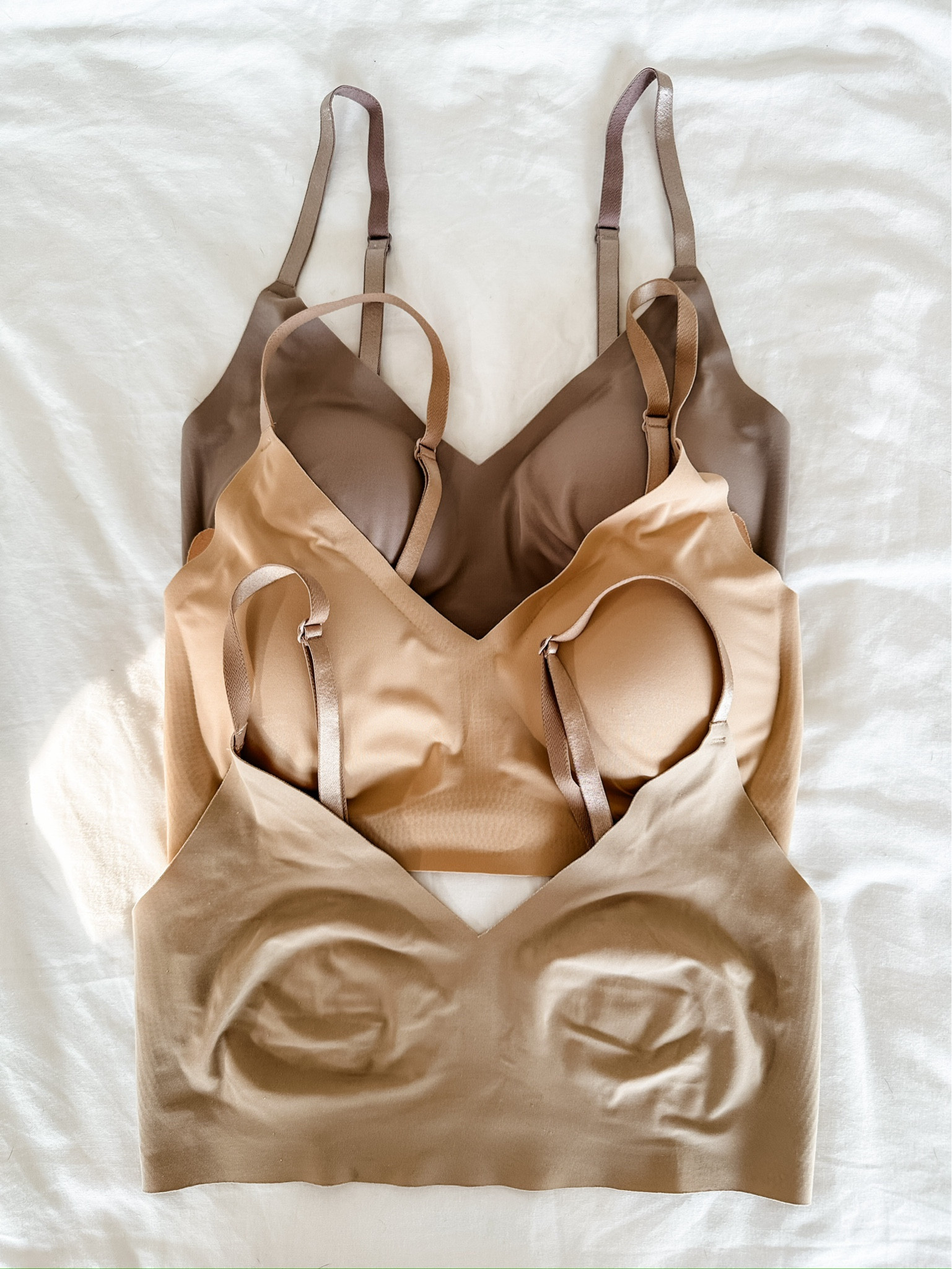 My favorite bras! They come in so many colors! I also love that you can take the padding out! Wearing XS! 

Loverly grey, NSALE, Nordstrom sale, bras, underwear, intimates 

#LTKBeauty #LTKxNSale #LTKStyleTip